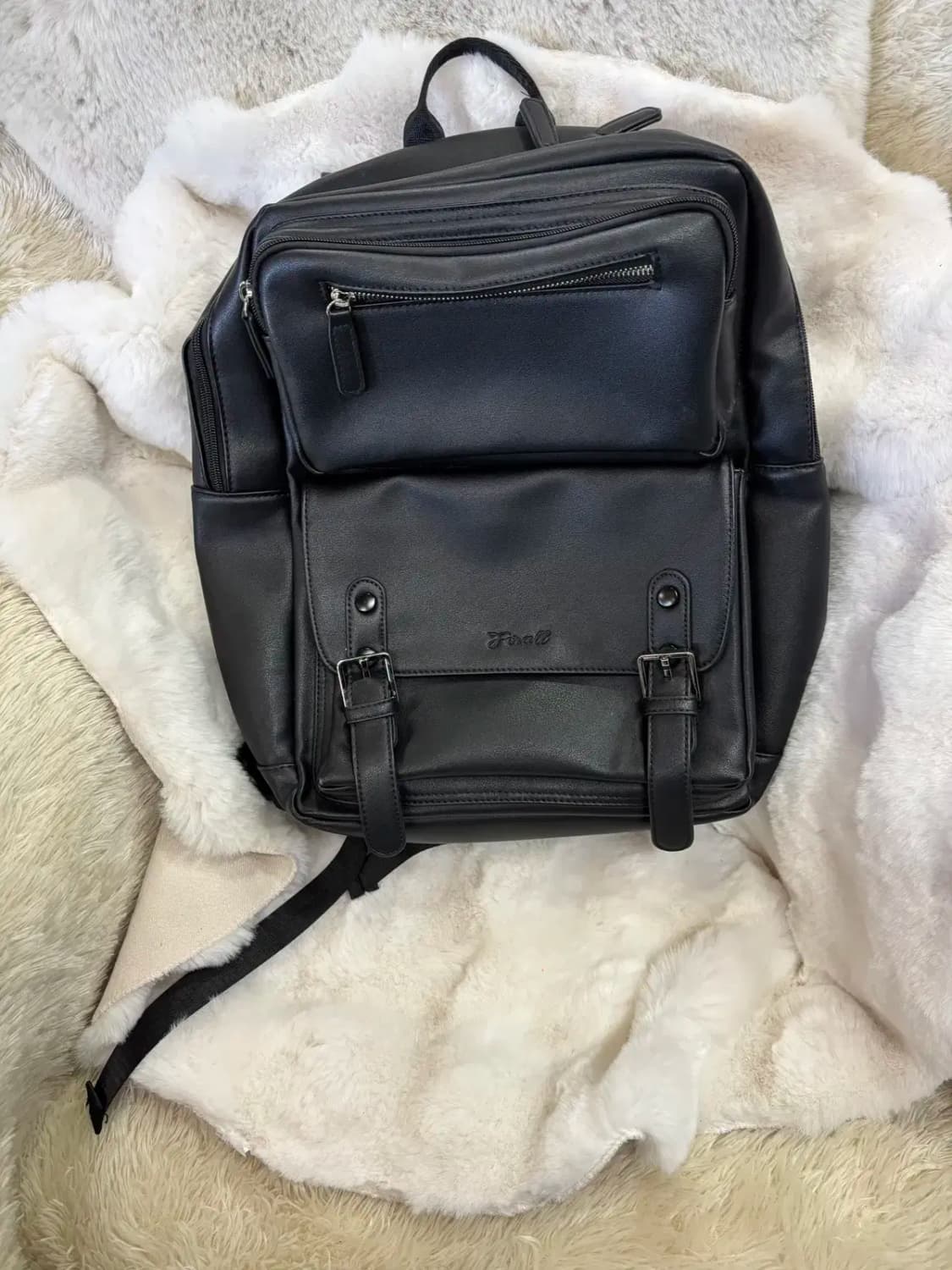 포올 블랙 백팩 상품이미지1