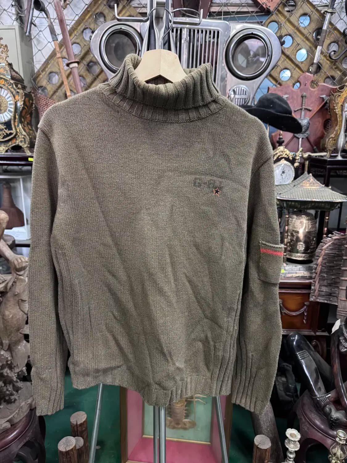 게스 (GUESS) 폴라 터틀넥 니트 상품이미지1