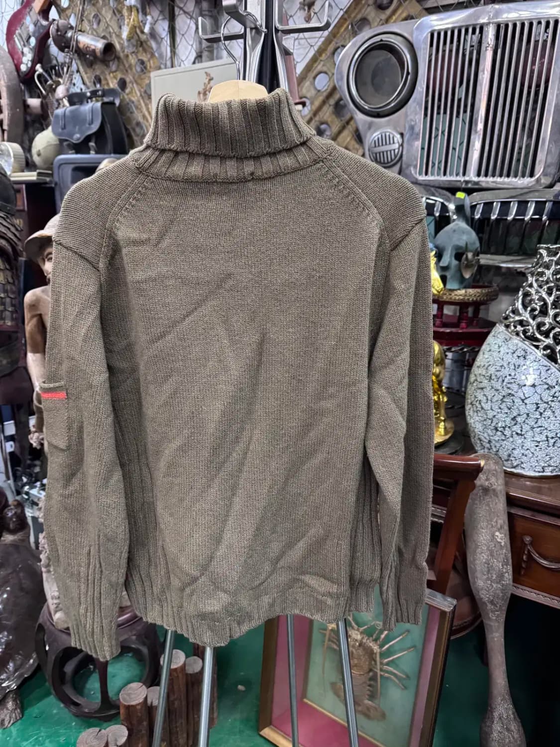 게스 (GUESS) 폴라 터틀넥 니트 상품이미지3