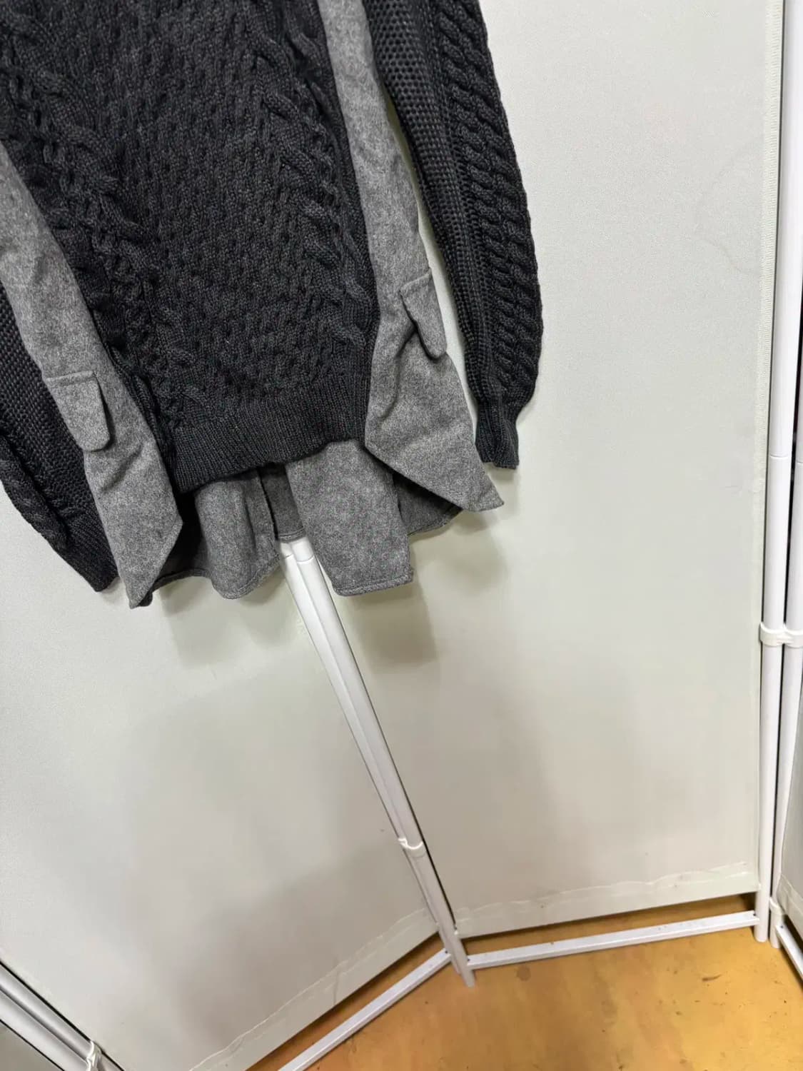 모직 레이어드 라운드 꽈배기 니트 스웨터 상품이미지3