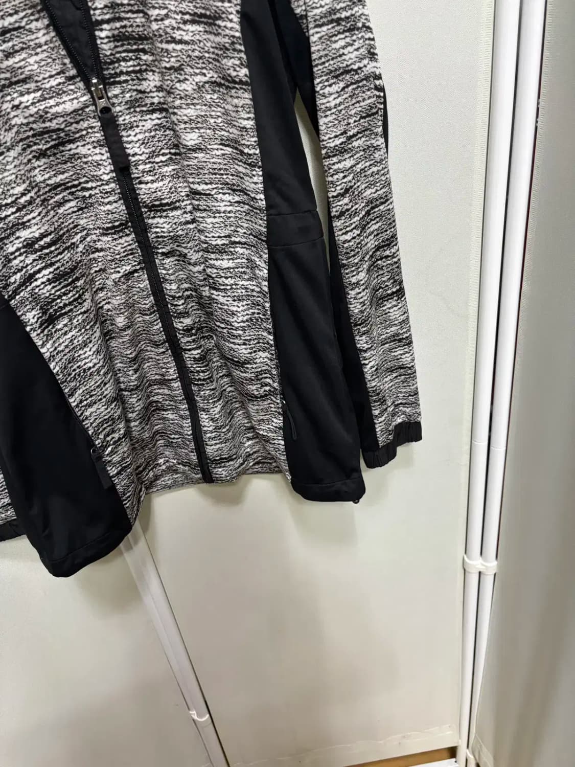 아이젠벅 후드 집업 S 상품이미지3