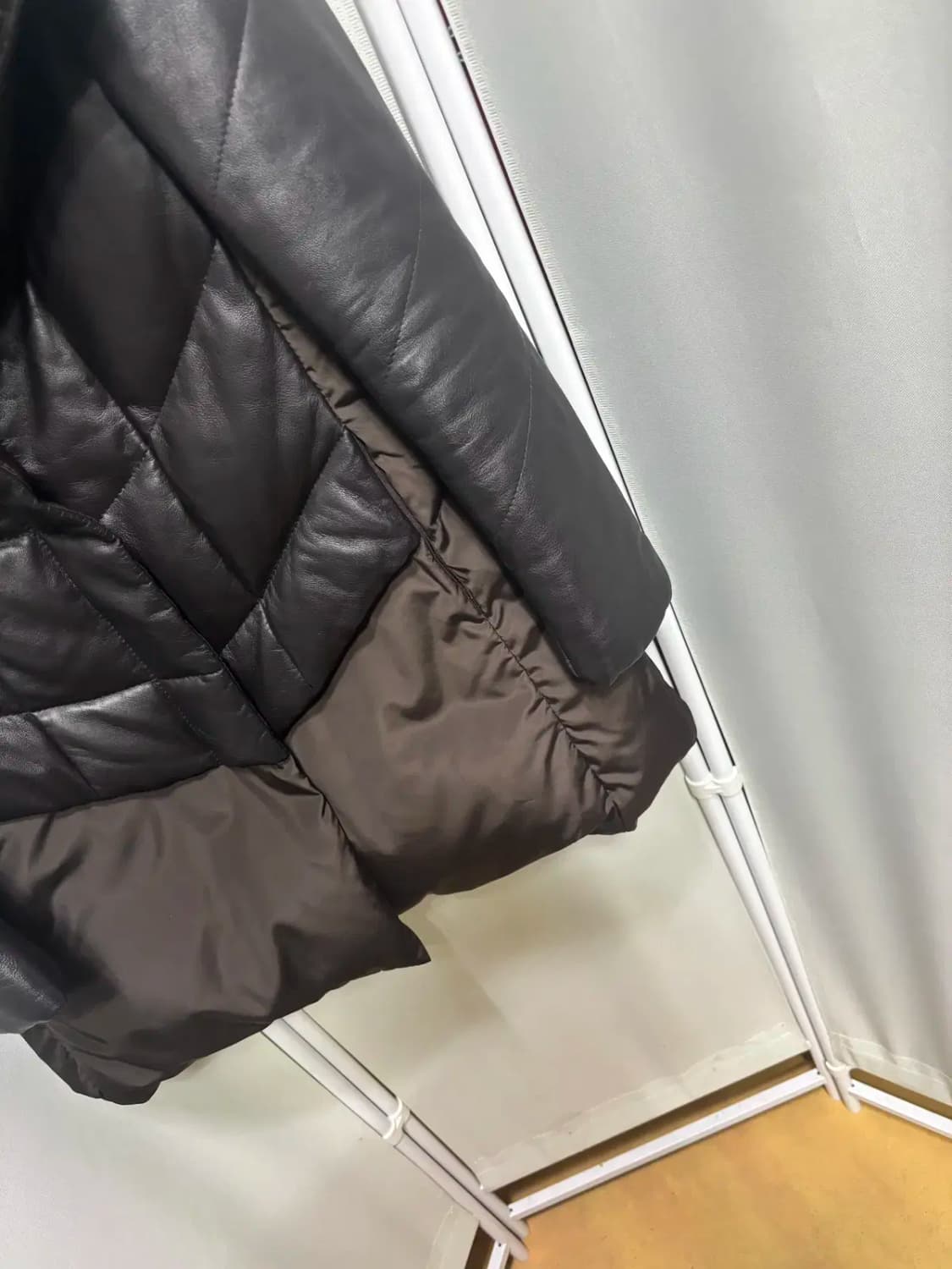 온앤온 양가죽 레이어드 여우털 카라 자켓 상품이미지3