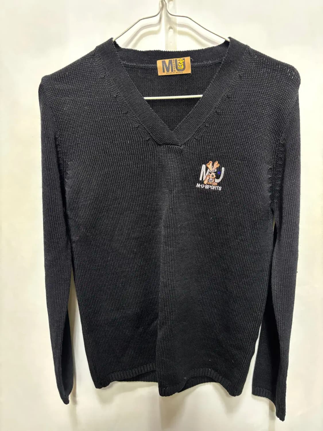 MU 스포츠 남성 브이넥 니트 스웨터 상품이미지1
