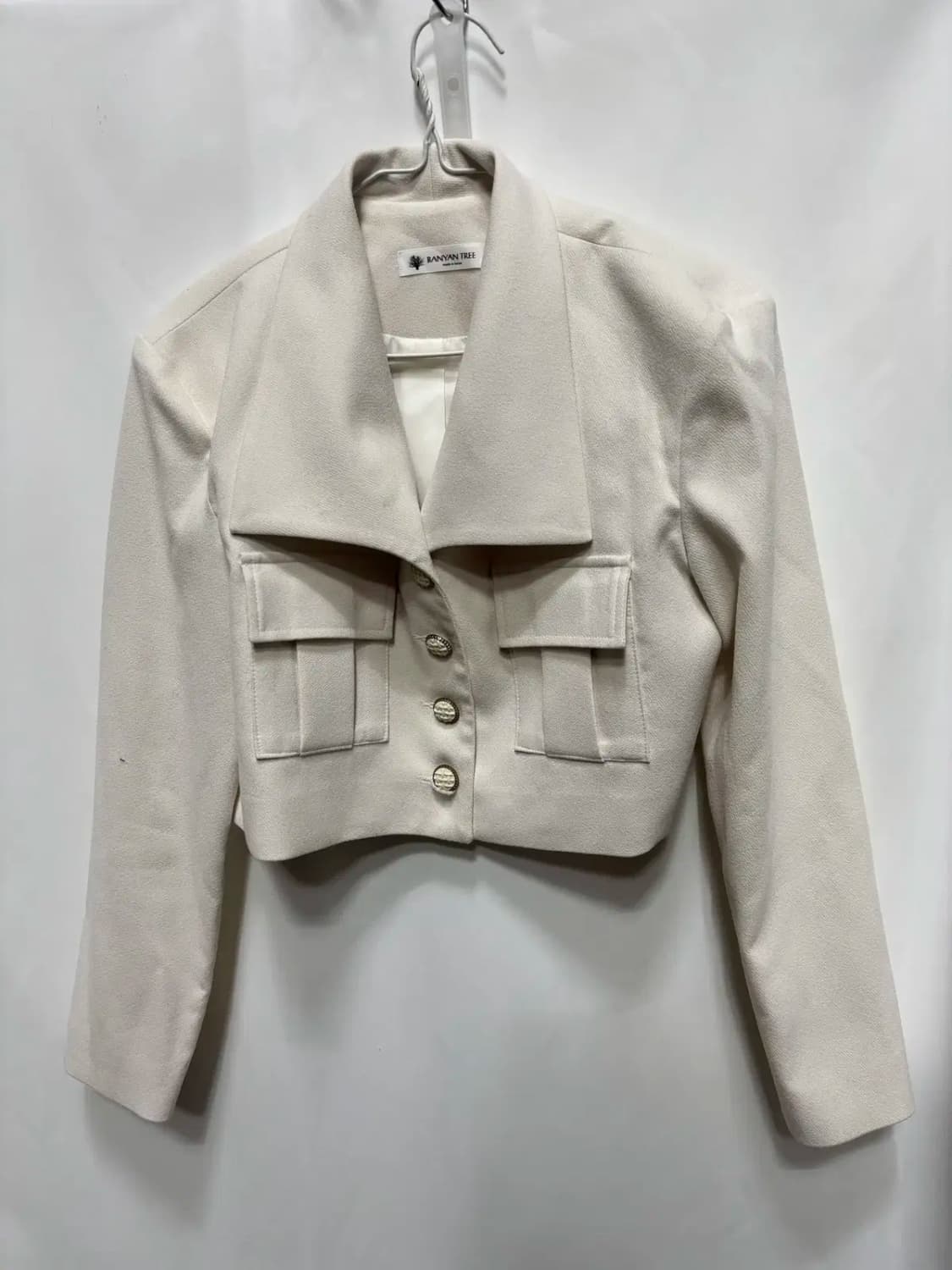 반얀트리 크롭 자켓 상품이미지1