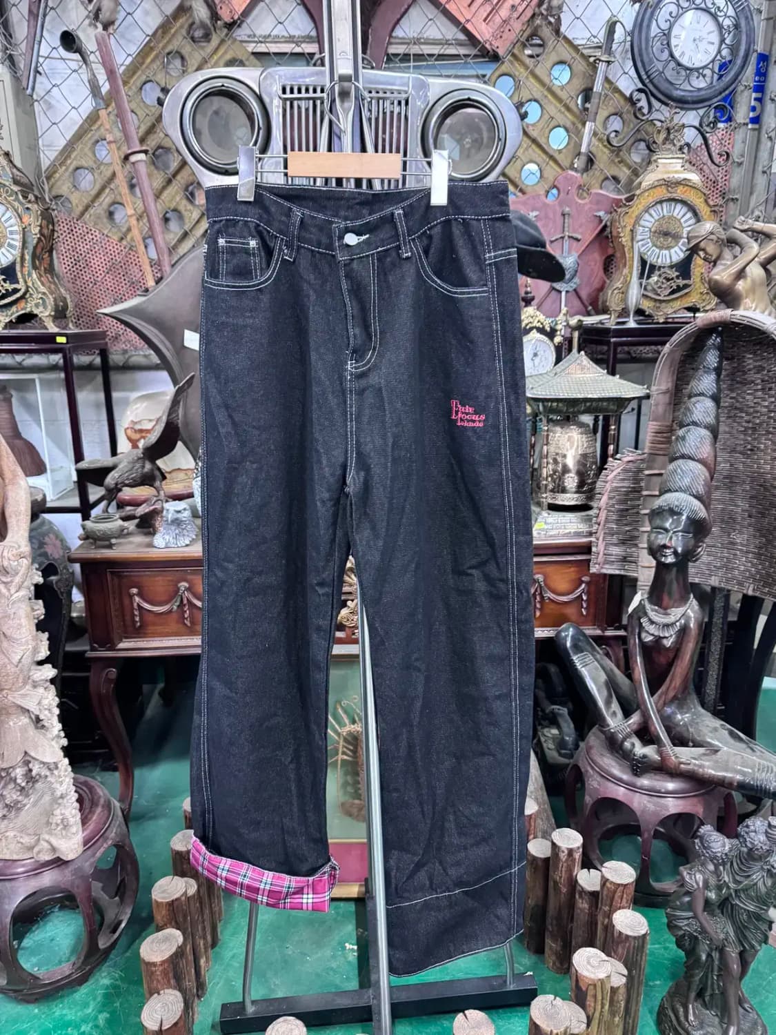 남녀공용 체크무늬 롤업 흑청바지 상품이미지1