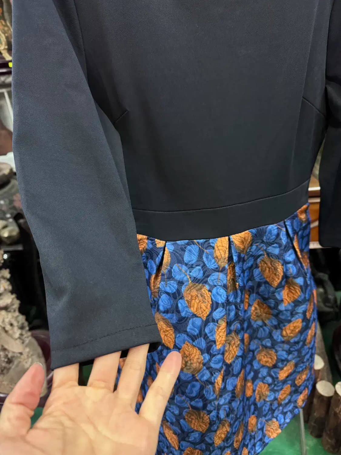 잎사귀 패턴 네이비 블루 필앤플레어 드레스 상품이미지2