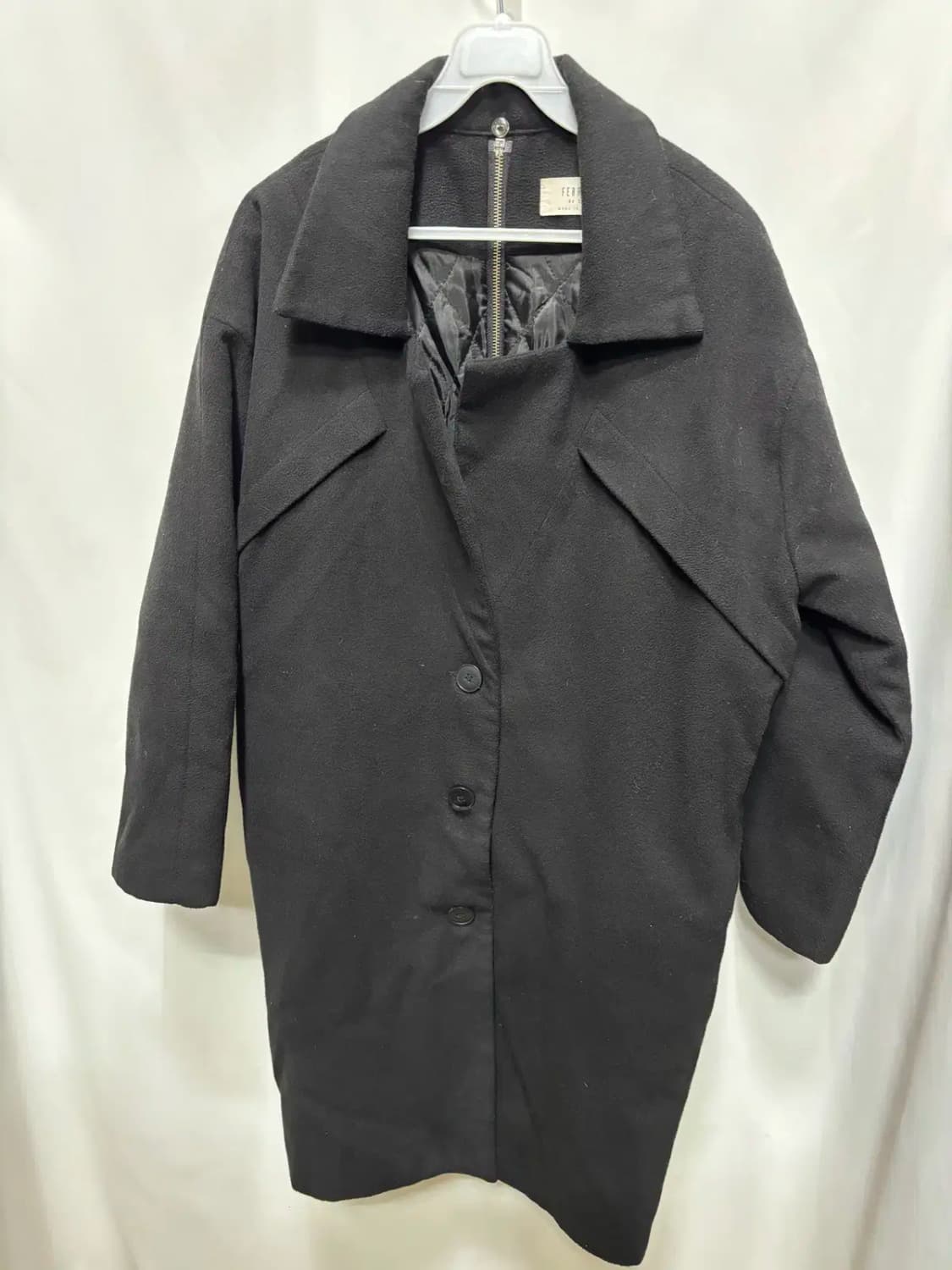 페라리 뒷지퍼 블랙 롱코트 상품이미지1