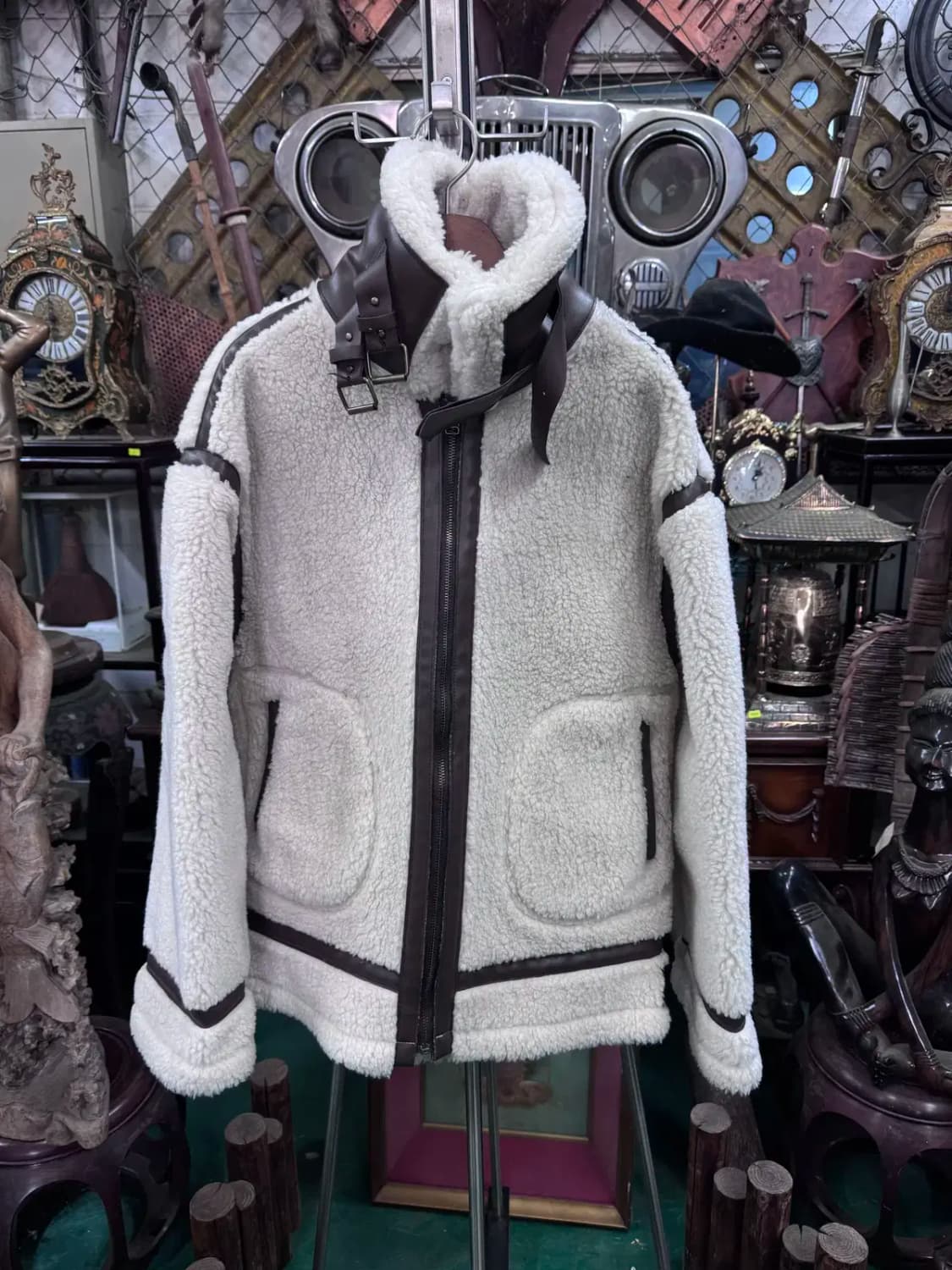 레브시티 (Revecite) 브라운 무스탕 상품이미지1