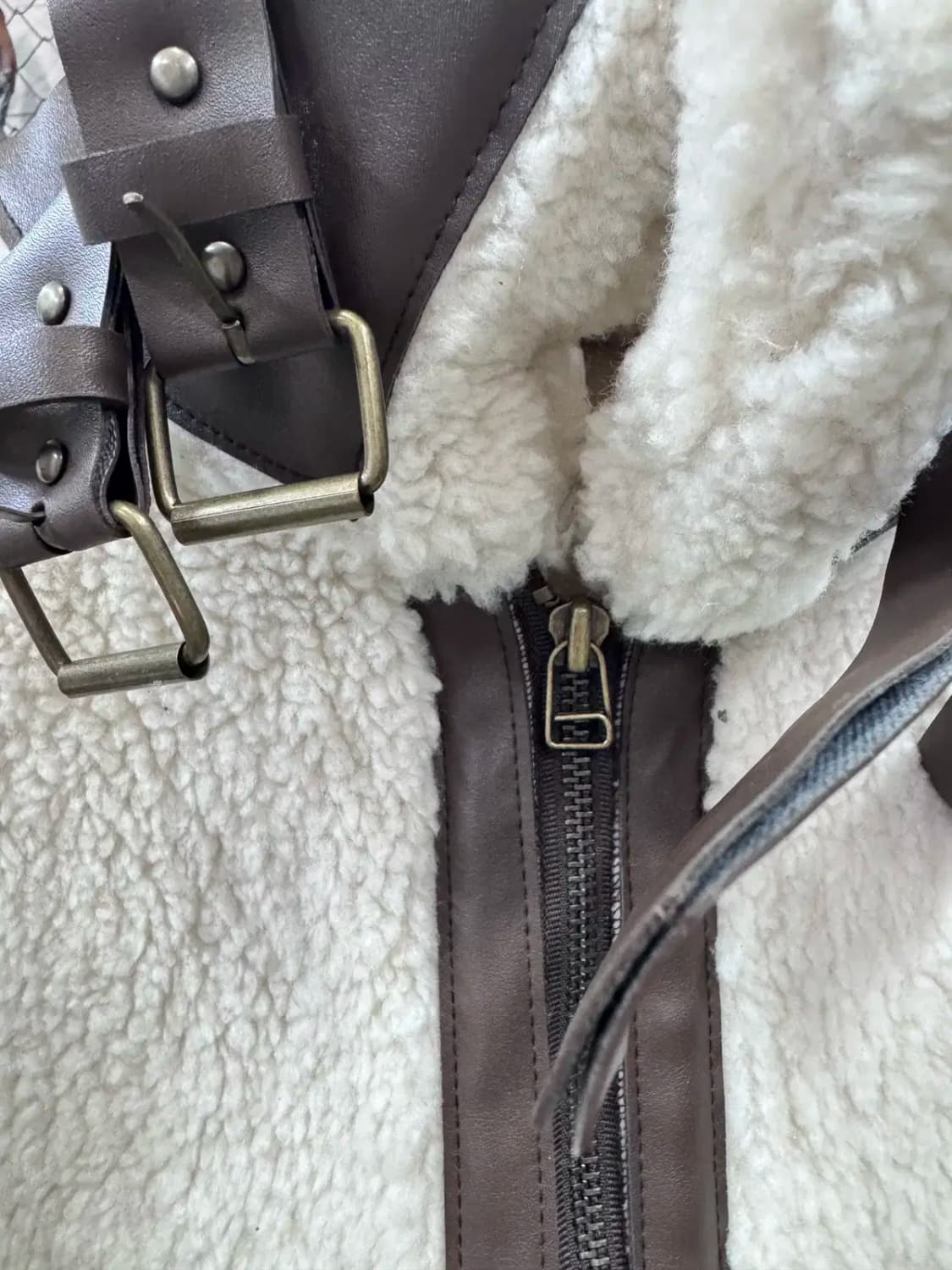 레브시티 (Revecite) 브라운 무스탕 상품이미지3