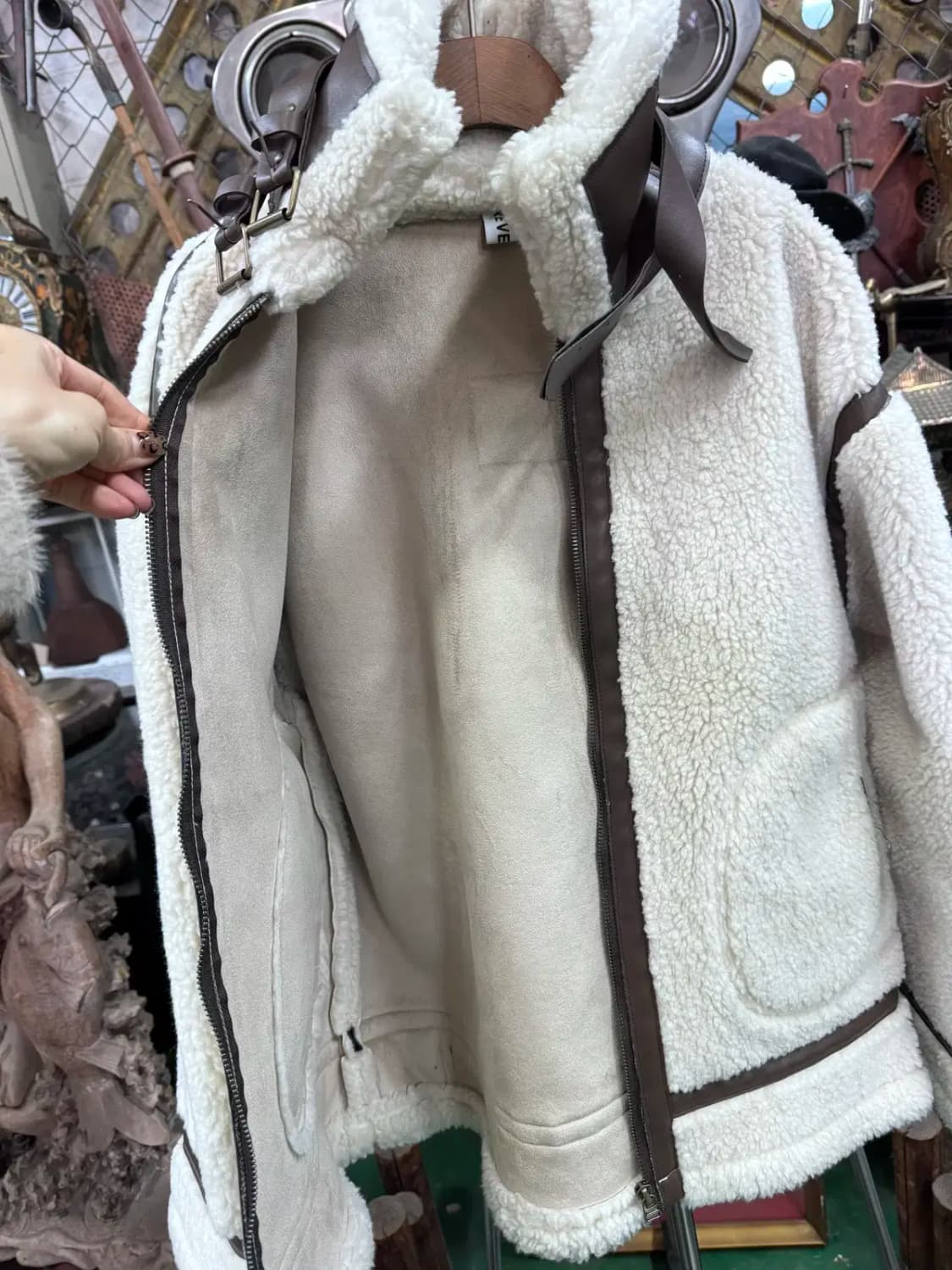 레브시티 (Revecite) 브라운 무스탕 상품이미지4