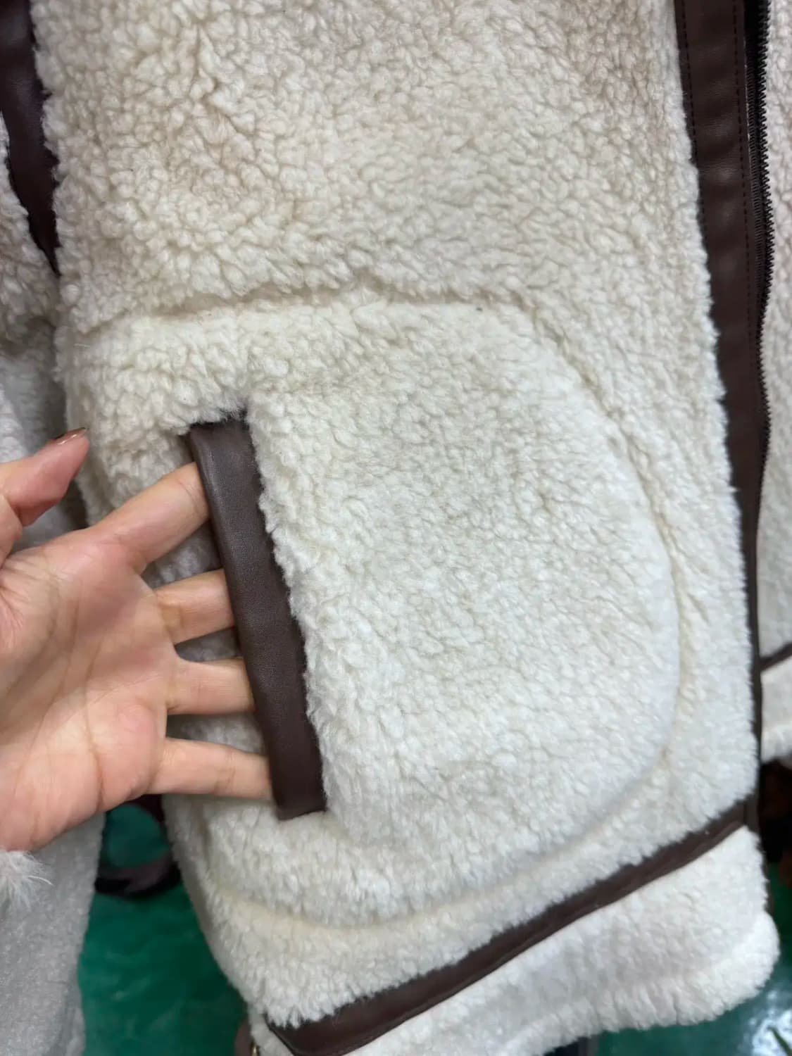 레브시티 (Revecite) 브라운 무스탕 상품이미지5