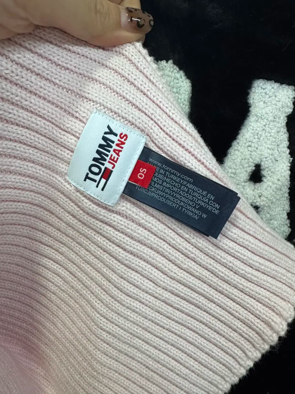 타미힐피거 핑크 니트 목도리 상품이미지4