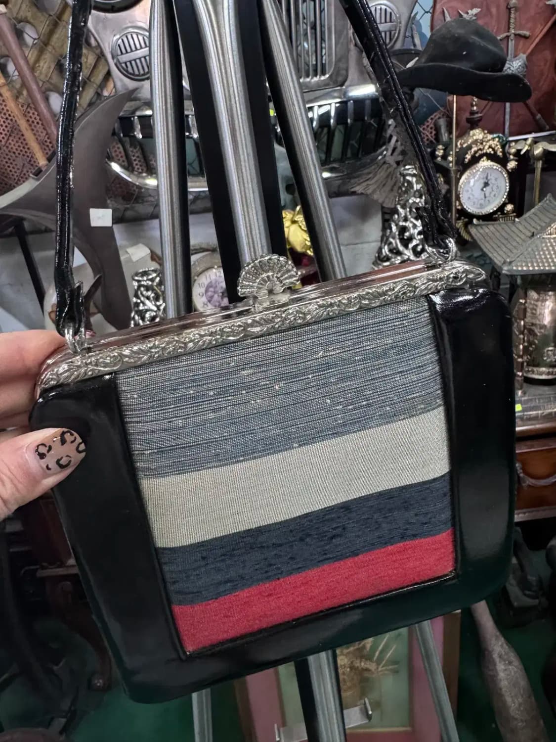 가죽 테두리 줄무늬 보석장식 핸드백 한복가방 상품이미지5