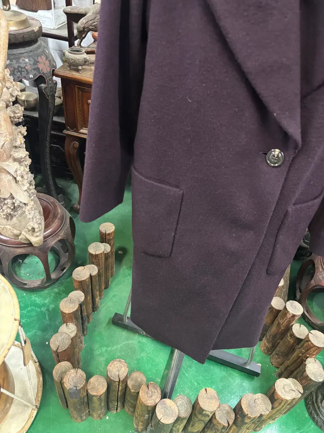 비비안 탐(VIVIENNE TAM) 딥버건디 롱코트 상품이미지3