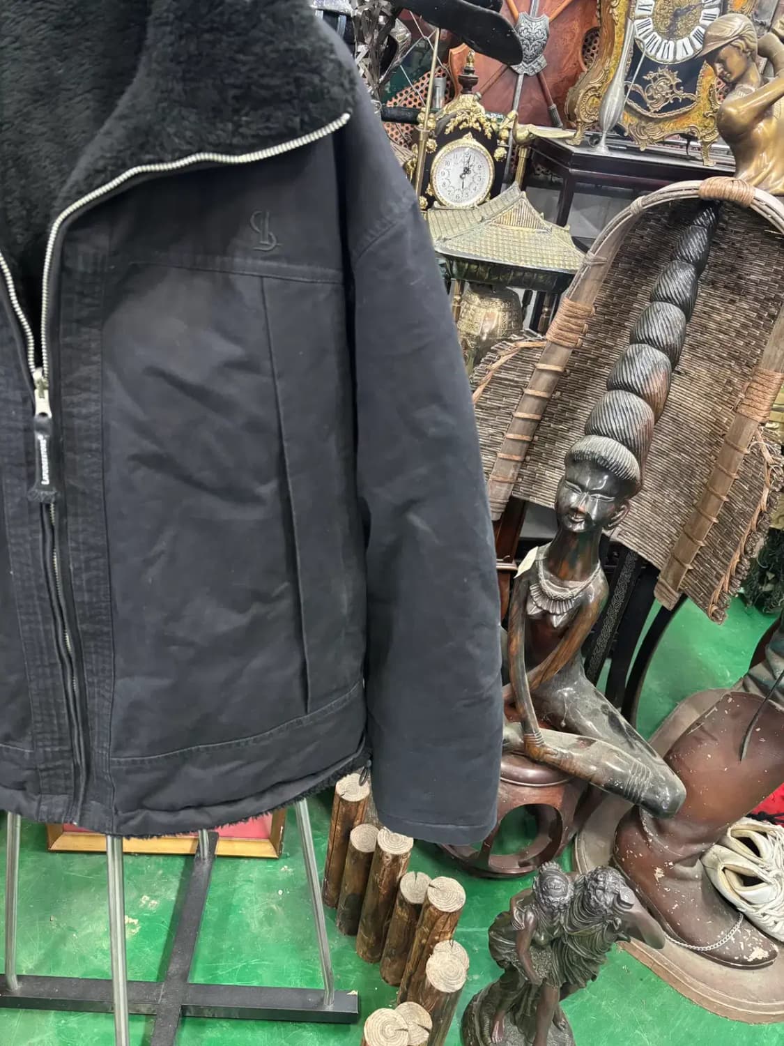 라퍼지스토어(LAFUDGESTORE)블랙 리버시블 퍼 양면 재킷 상품이미지3