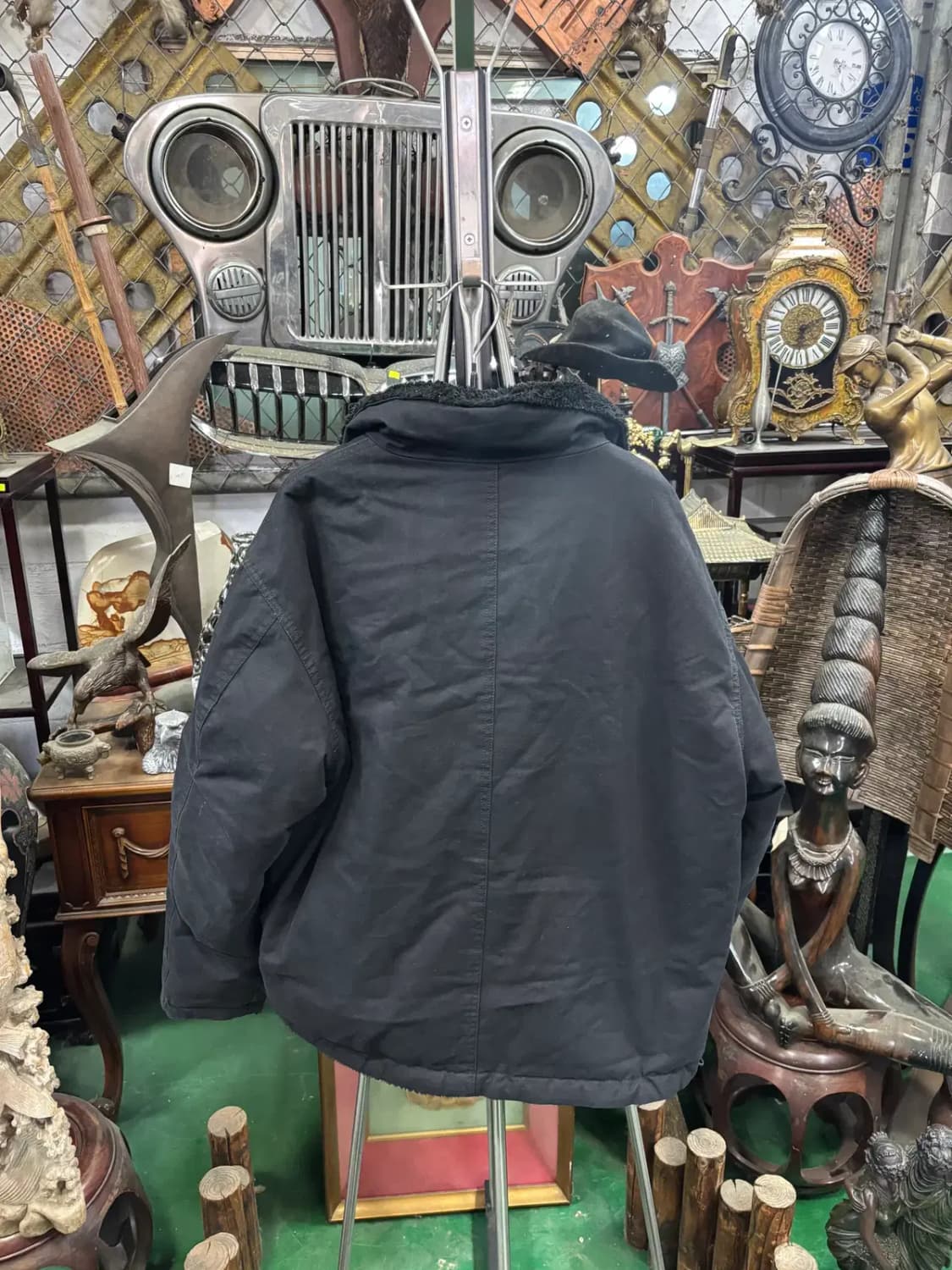 라퍼지스토어(LAFUDGESTORE)블랙 리버시블 퍼 양면 재킷 상품이미지4