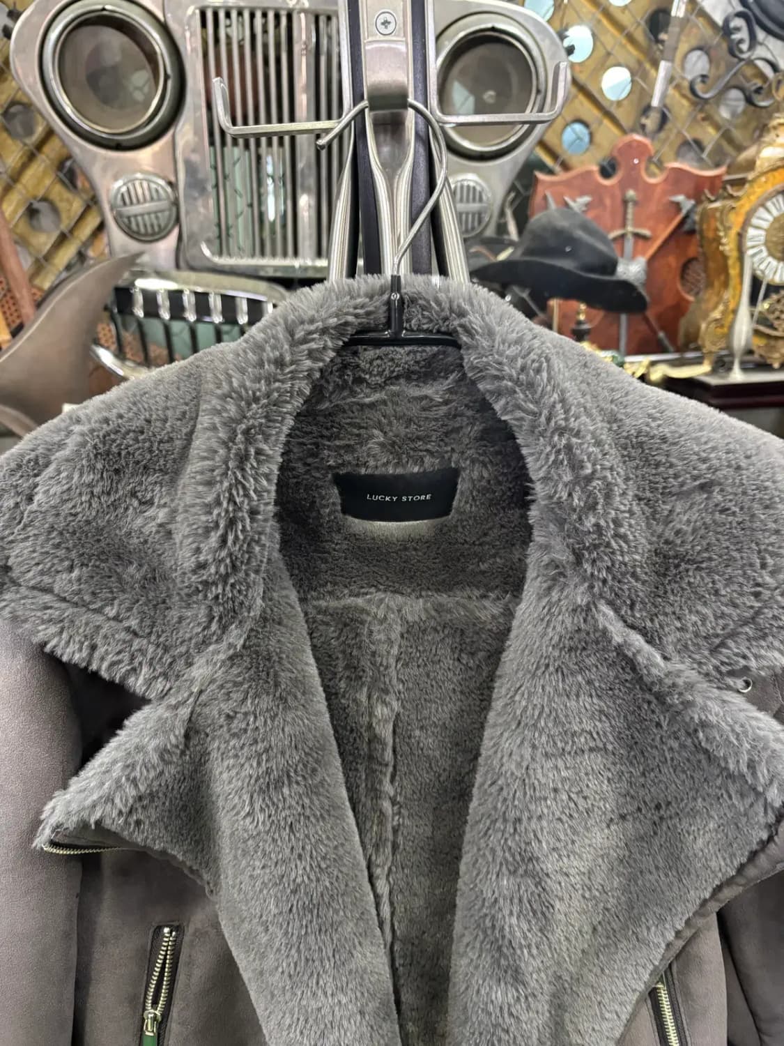 LUCKY STORE 그레이 무스탕 스웨이드 재킷 상품이미지2