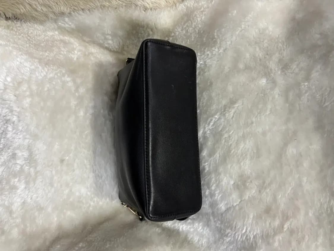 제이에스티나 여성 가죽 숄더 앤 크로스백 상품이미지3