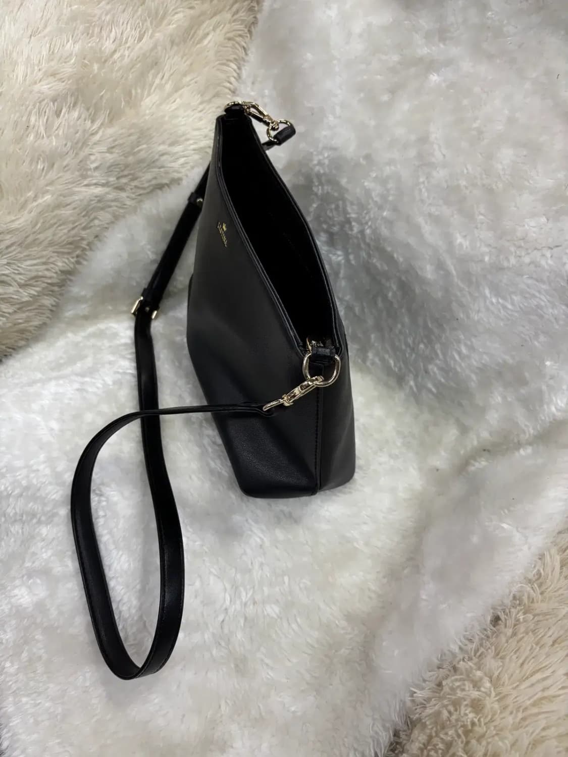 제이에스티나 여성 가죽 숄더 앤 크로스백 상품이미지4