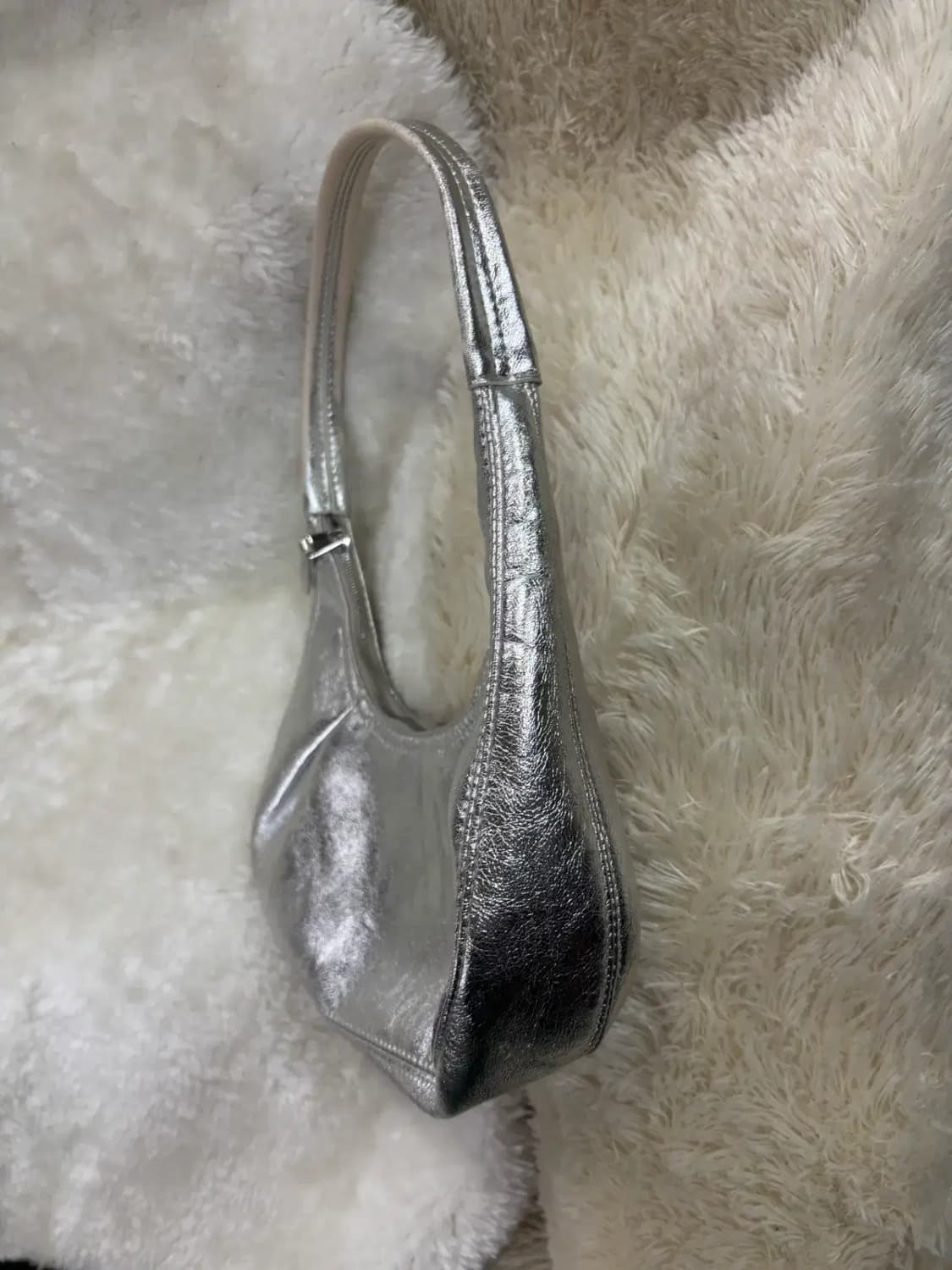 자라(Zara) 오벌 실버 숄더백 상품이미지2