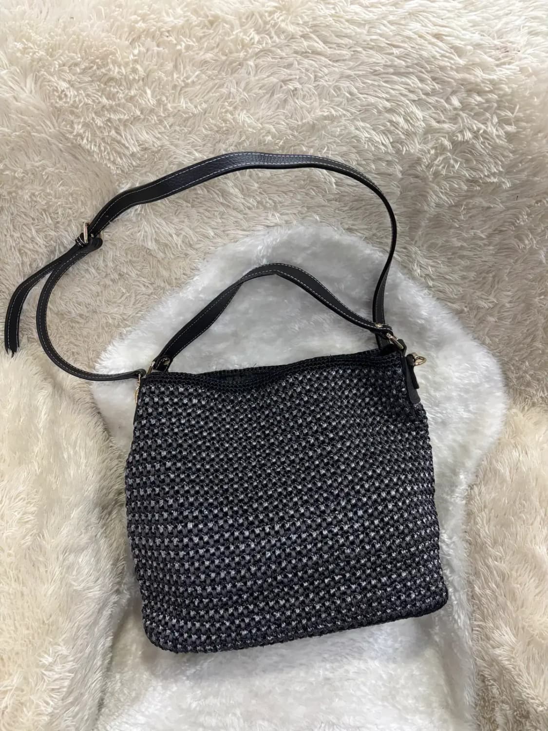 블랙 앤 차콜 위빙 숄더백 겸 크로스백 상품이미지1