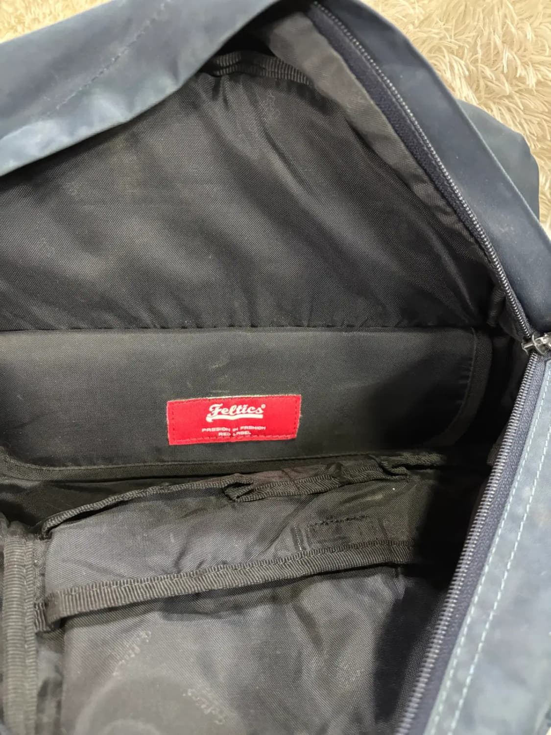 펠틱스 레드라벨 차콜 네이비 백팩 상품이미지4