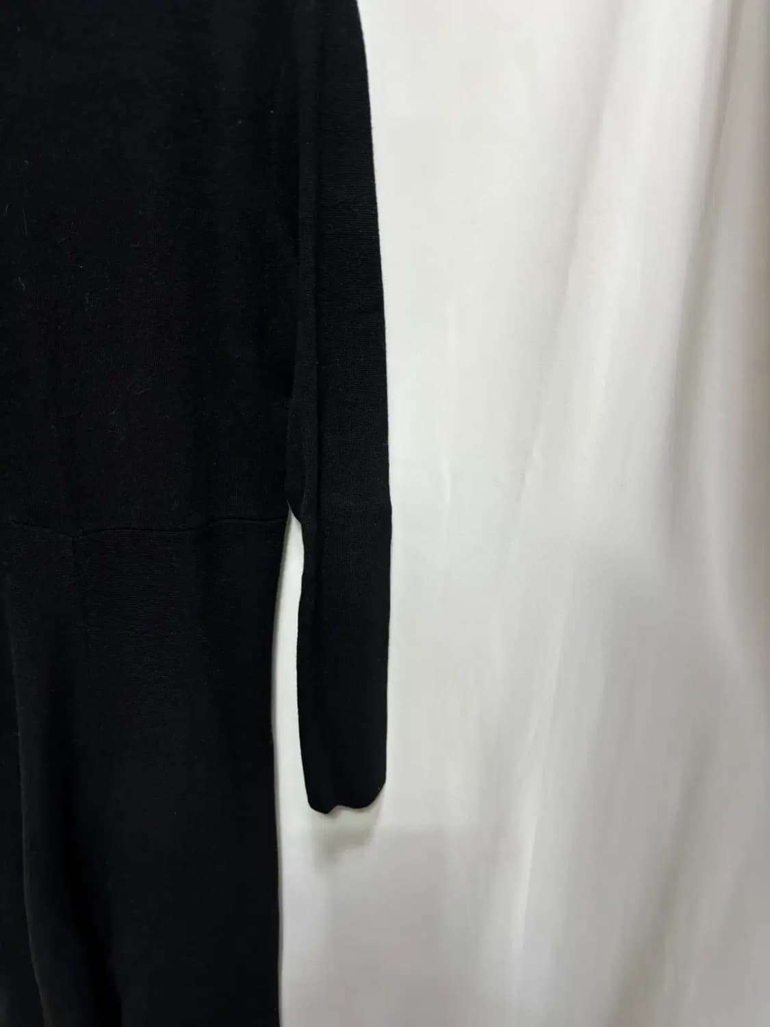 메르시 블랙 긴팔 니트 롱 원피스 상품이미지3