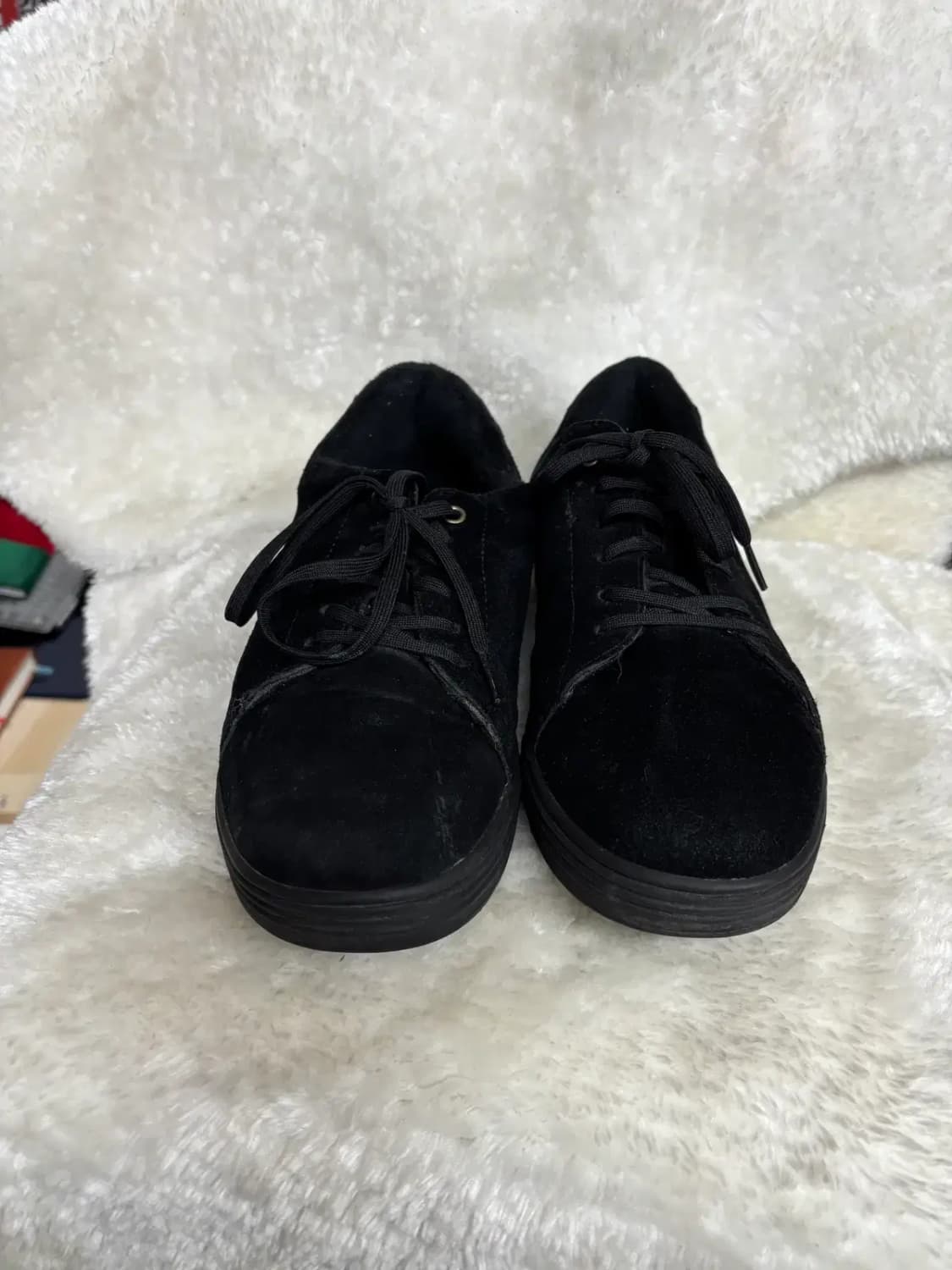 엘르옴므(ELLE HOMME) 내피 털 블랙 스웨이드 스니커즈 상품이미지1