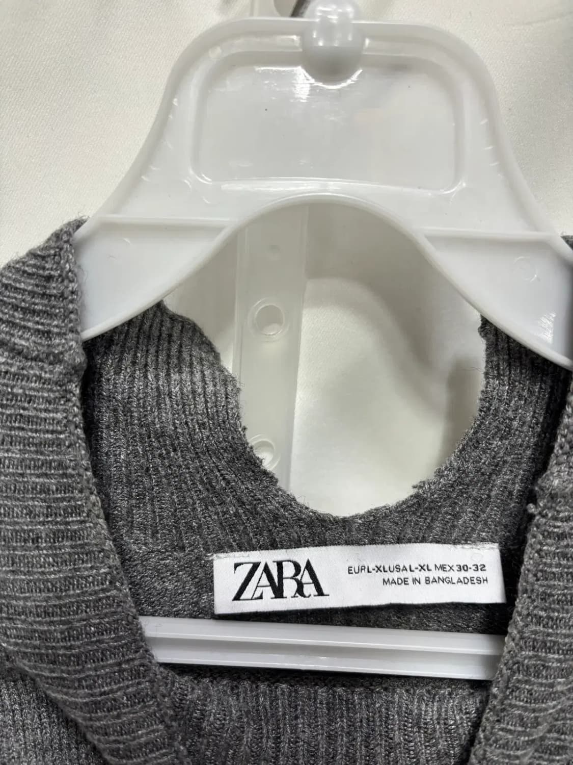 자라(Zara)그레이 오버사이즈 반폴라 니트 스웨터XL 상품이미지2