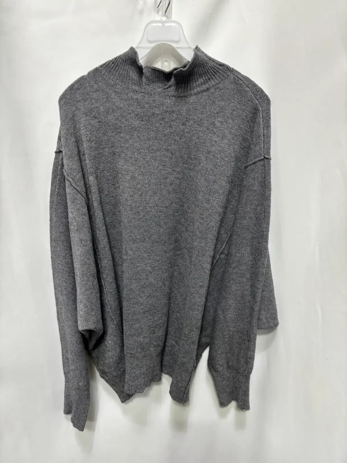 자라(Zara)그레이 오버사이즈 반폴라 니트 스웨터XL 상품이미지4