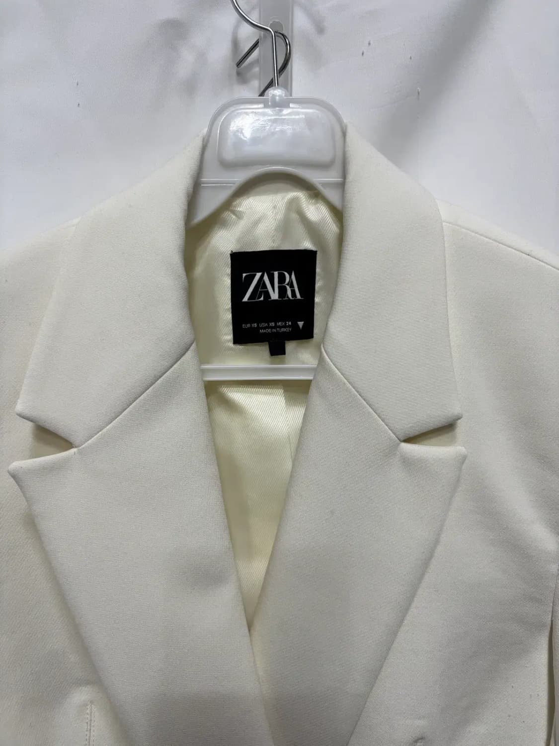 자라(Zara)의 크롭 블레이저 자켓 XS 상품이미지2