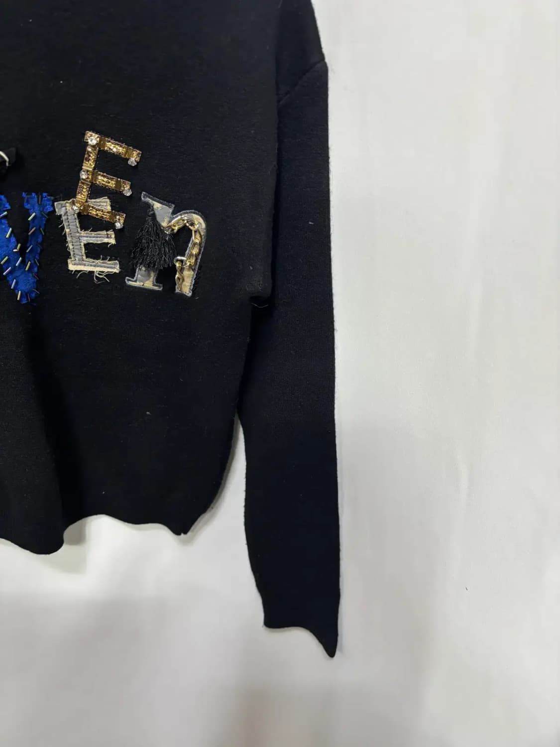 까르벵(Carven) 자수 로고 니트 스웨터 상품이미지3