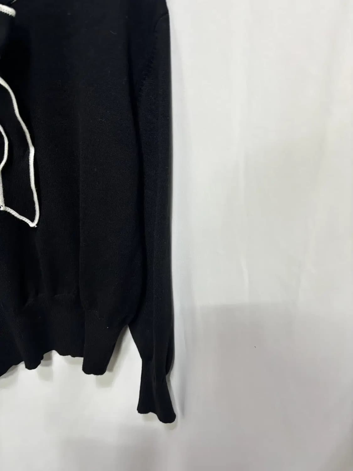 시크라인(Chicline)타이 보우 리본 배색 니트 상품이미지3