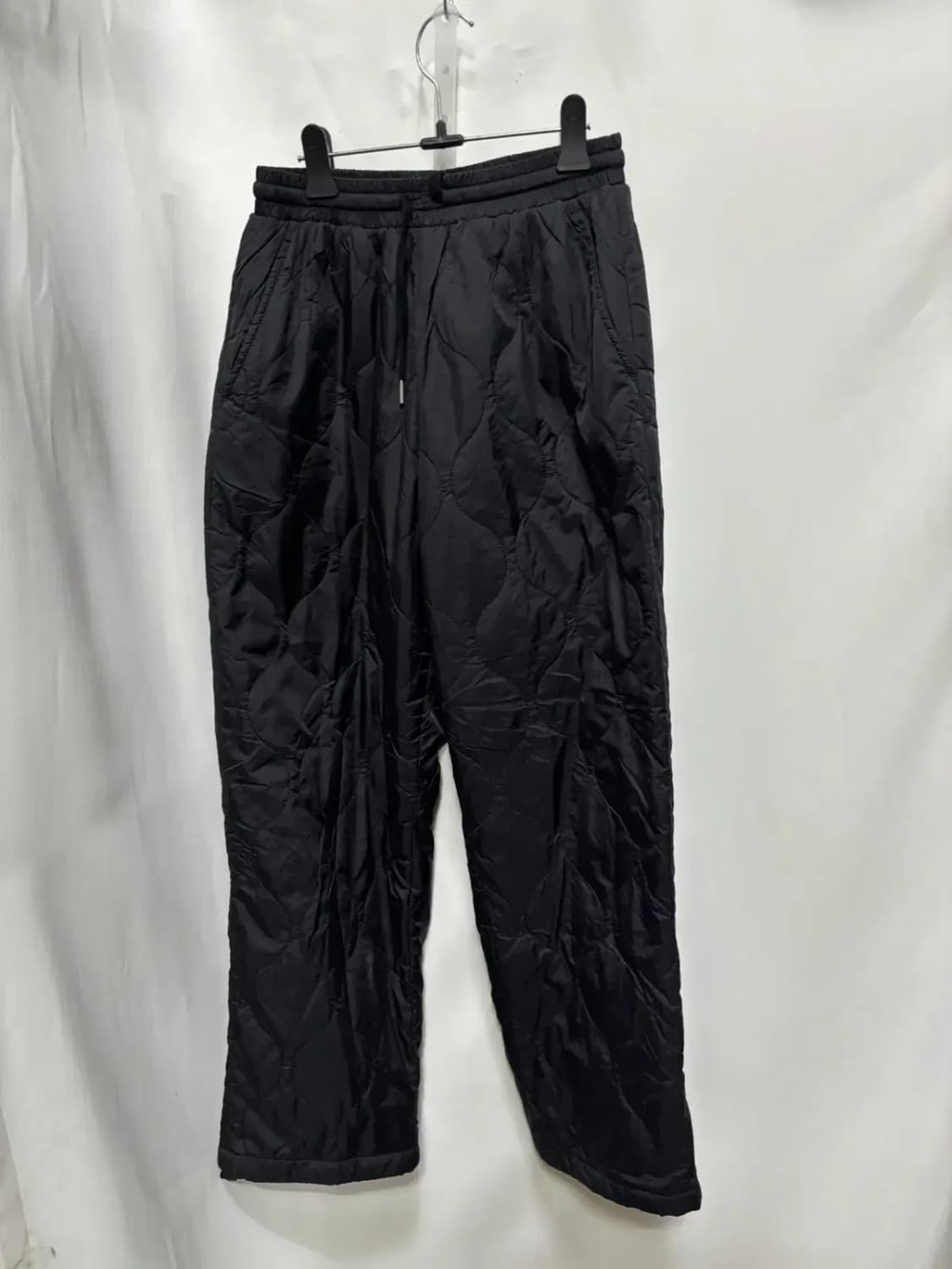 커스텀어클락(Costume O\'Clock)COCL 블랙 퀼팅 패딩 바지 상품이미지1