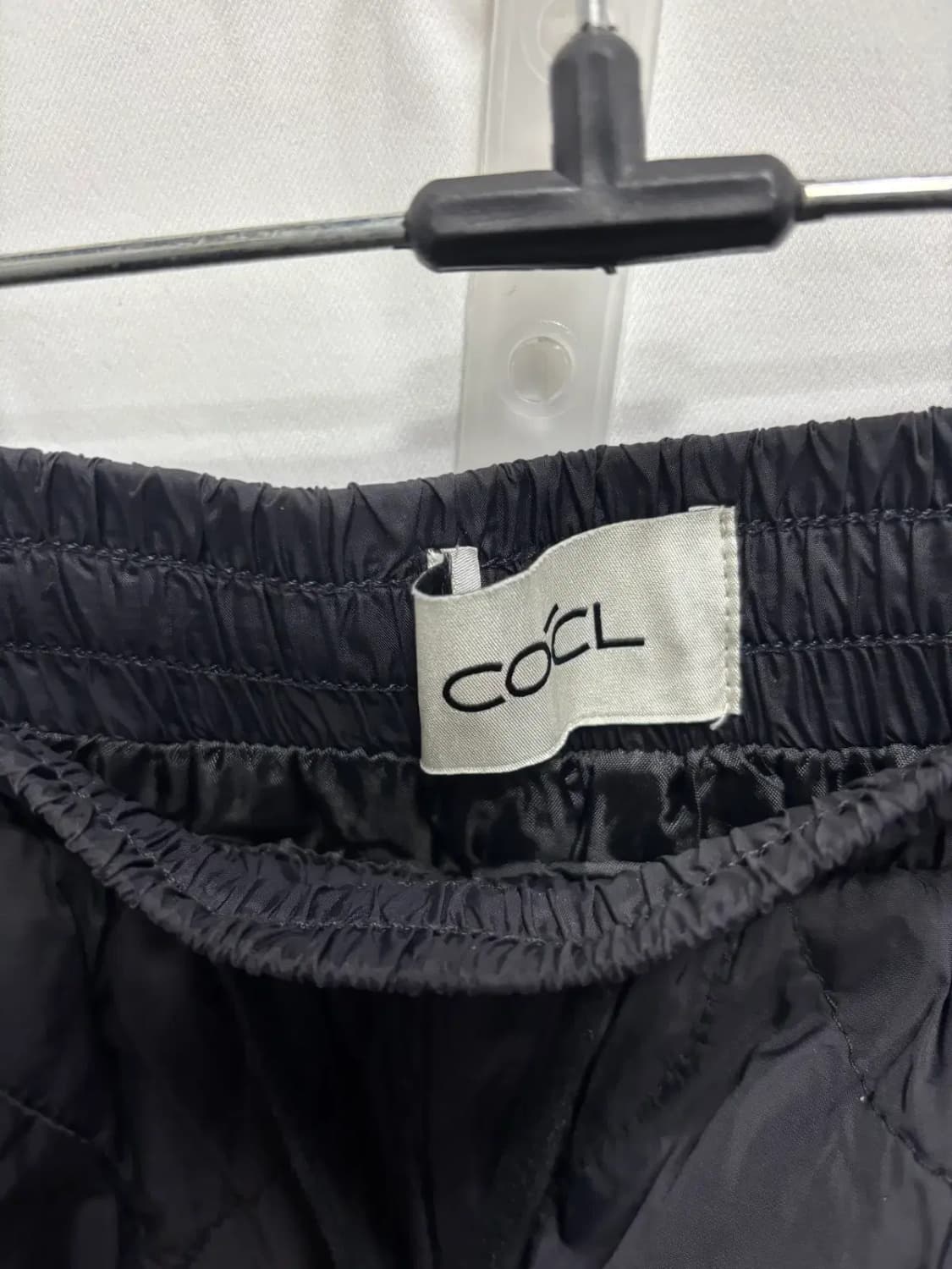 커스텀어클락(Costume O\'Clock)COCL 블랙 퀼팅 패딩 바지 상품이미지3