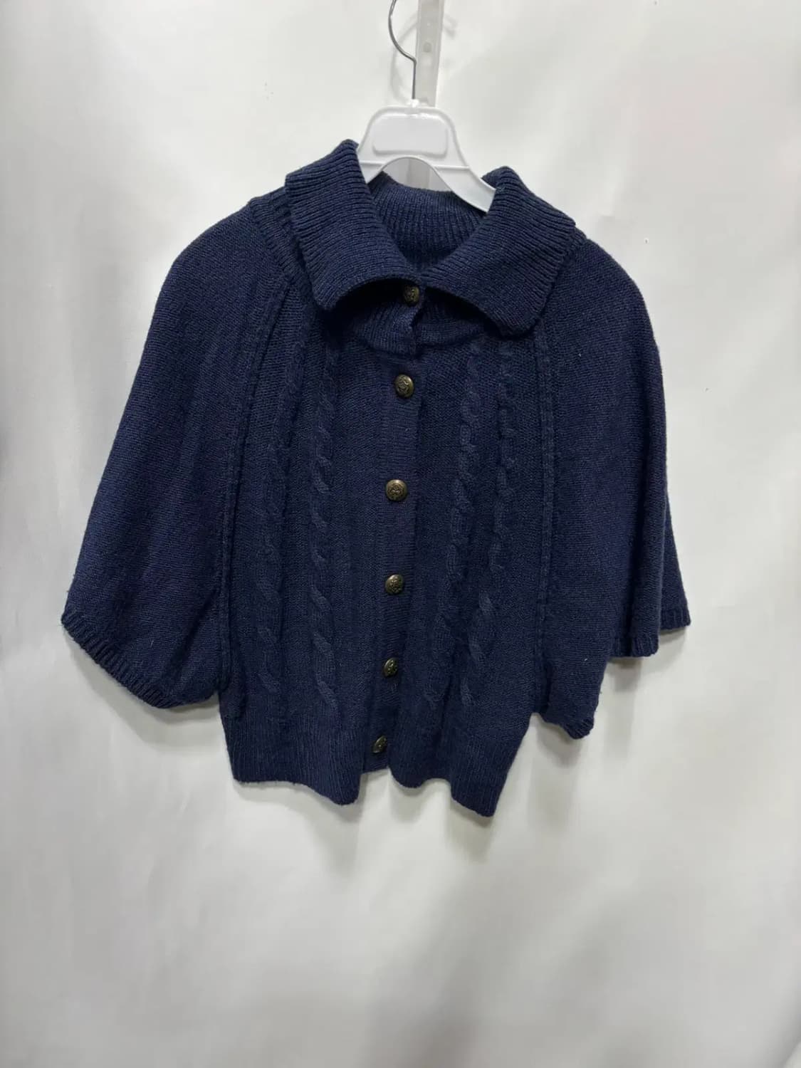 리즌(Reason) 네이비 케이블 니트 케이프 망토 가디건 상품이미지1