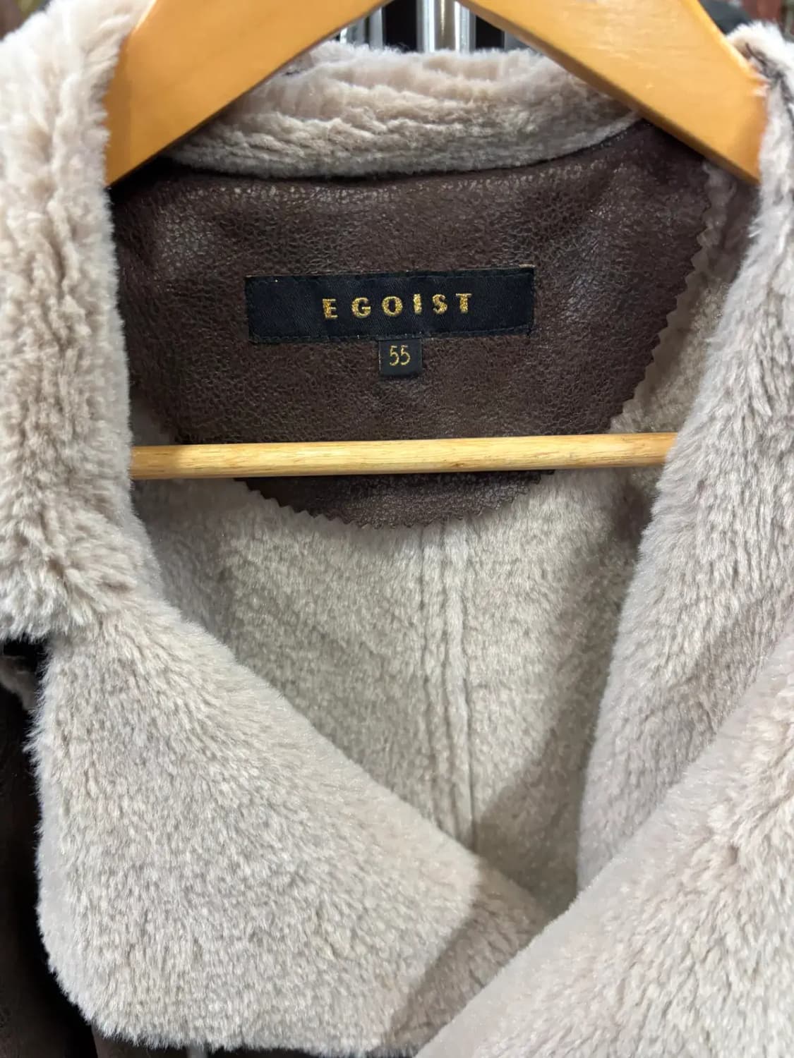 에고이스트(EGOIST)브라운 스웨이드 무스탕 벨티드 코트 상품이미지2