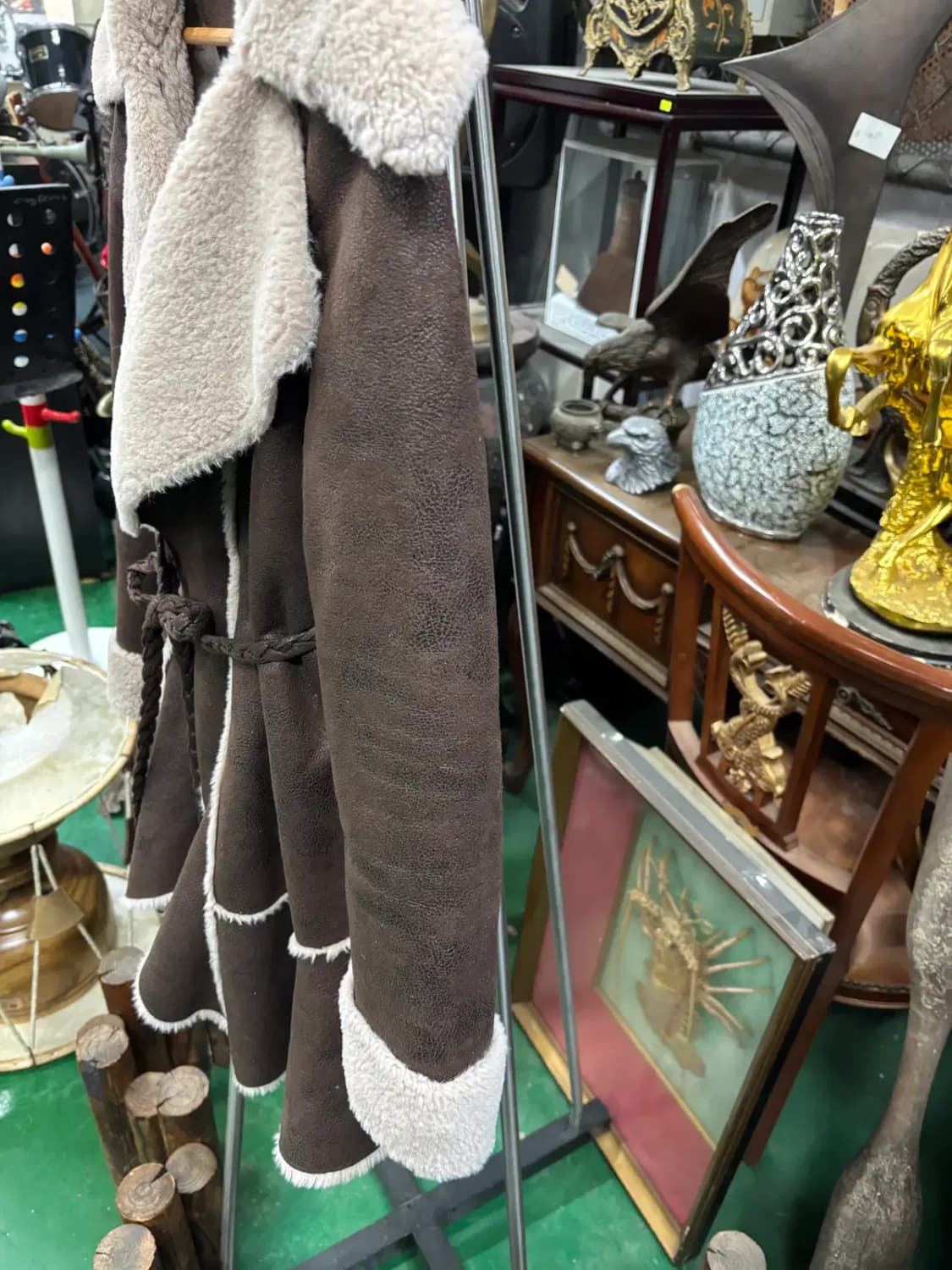 에고이스트(EGOIST)브라운 스웨이드 무스탕 벨티드 코트 상품이미지4