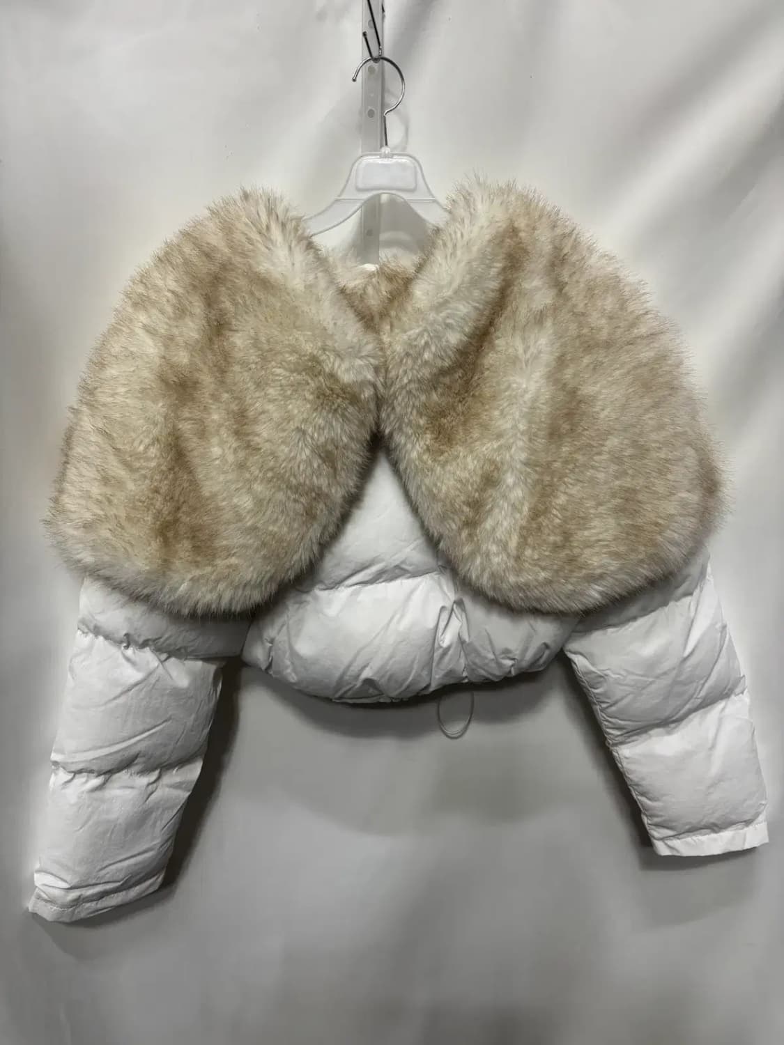 여성화이트 크롭 푸퍼 재킷(숏패딩) 상품이미지4