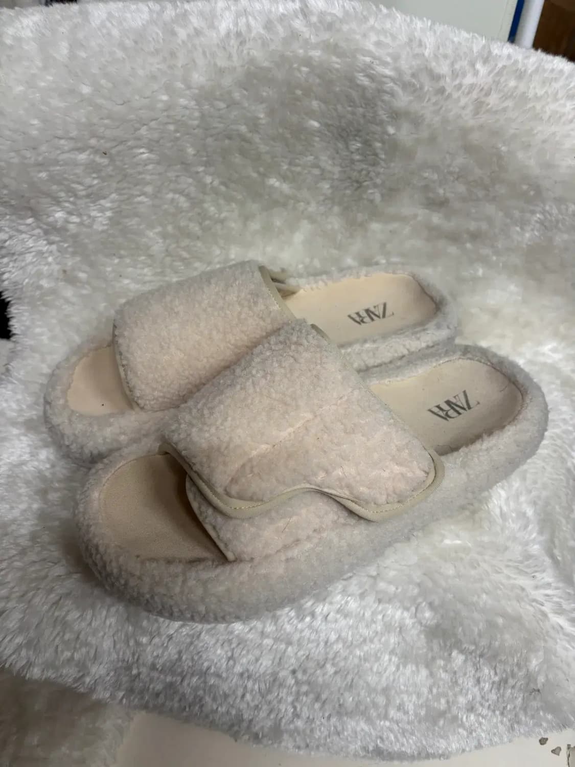 자라(ZARA)털 슬리퍼 뽀글이 겨울 슬리퍼 상품이미지2