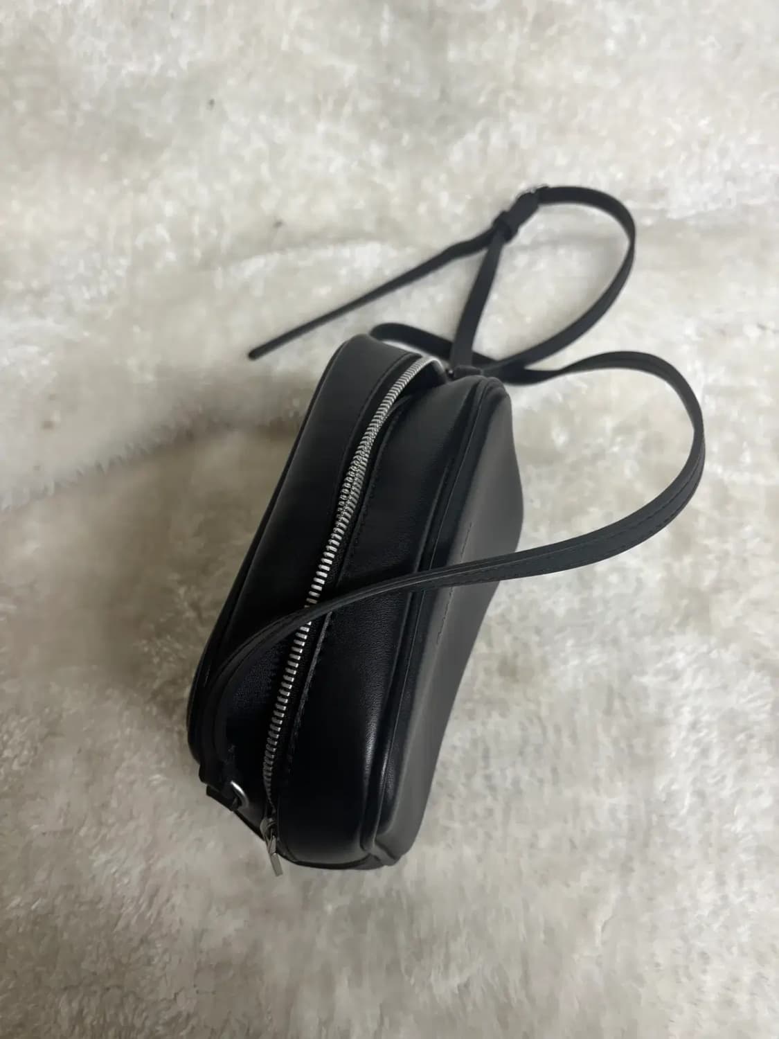 캘빈클라인 진(Calvin Klein Jeans) 스컬프티드 카메라 백 상품이미지2