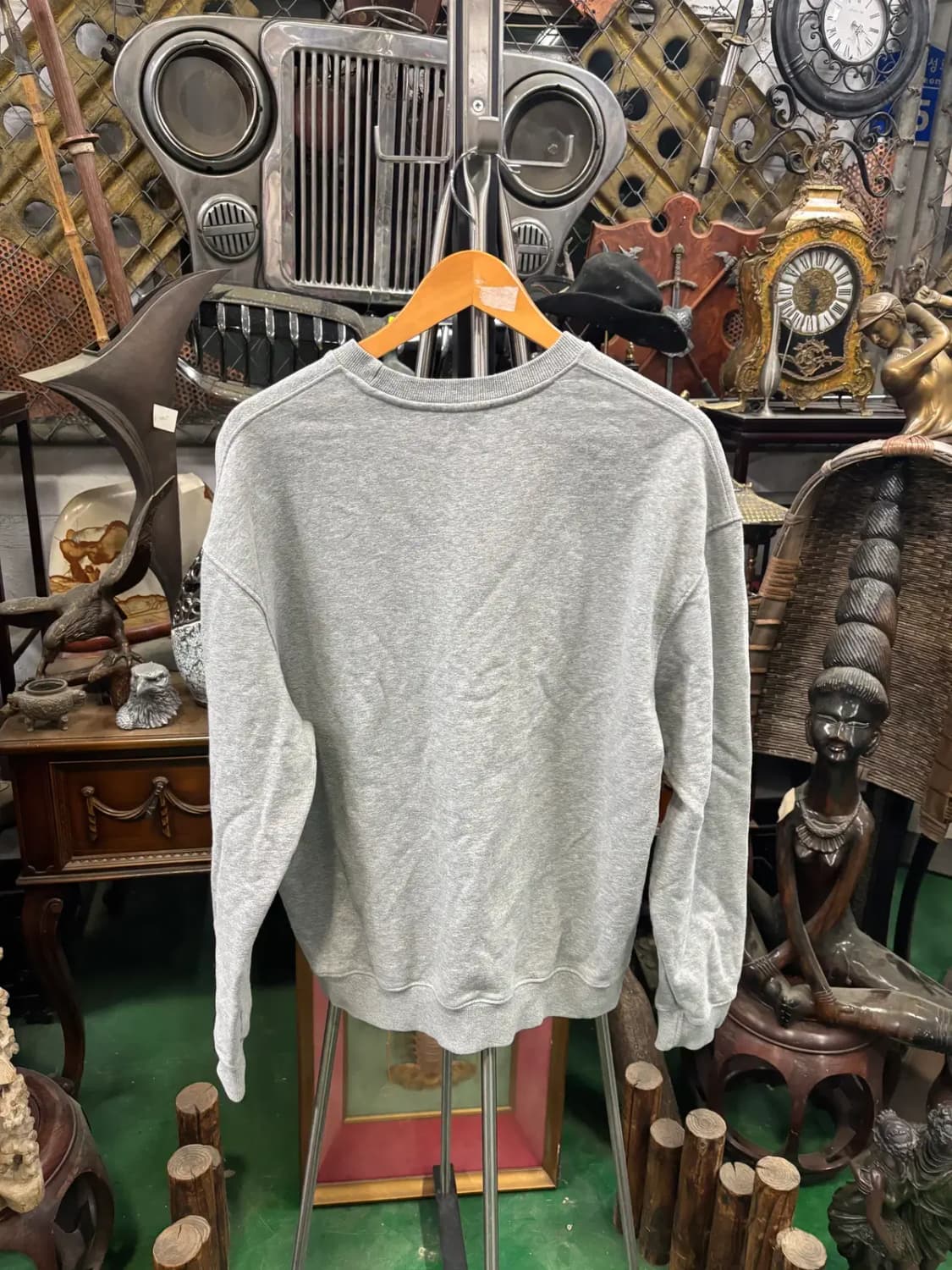 아크네 스튜디오(Acne Studios)페이스 패치 크루넥 스웻셔츠 상품이미지4