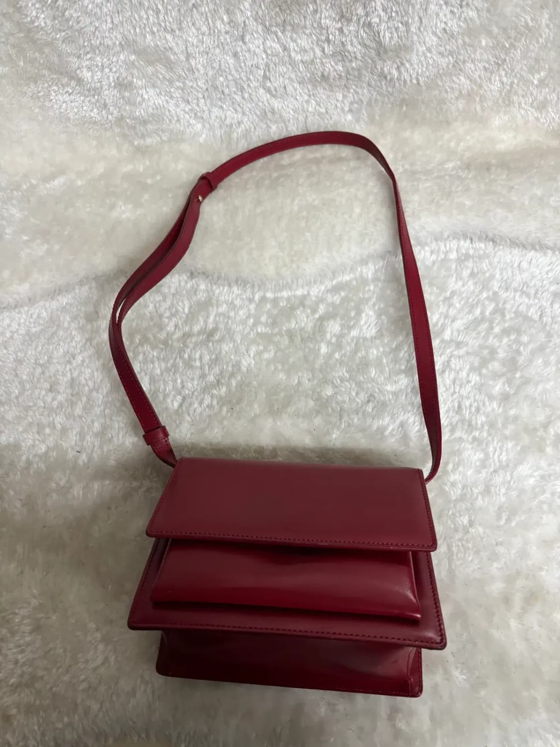 드메리엘(DEMERIEL) 클래식 미니 레드 크로스백 상품이미지1