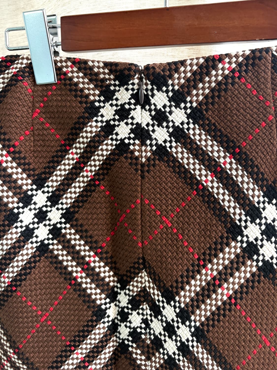 Burberry skirt 버버리 로우웨이스트 미디 스커트 상품이미지3