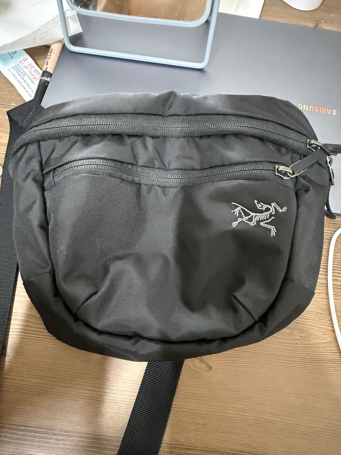 아크테릭스 맨티스 2 웨이스트팩 블랙  상품이미지1