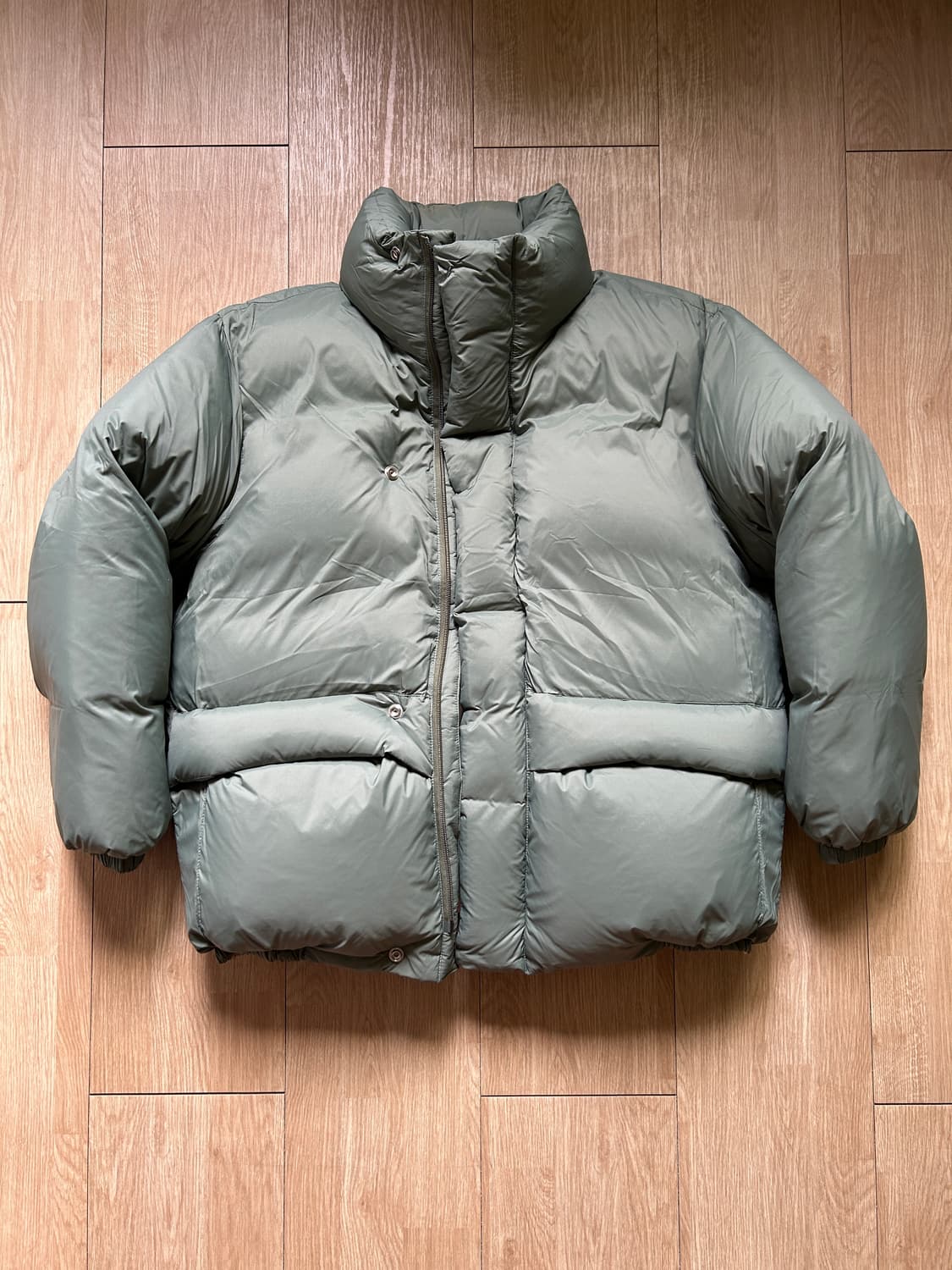 [M] 에센스룸 리저렉션 나일론 아크틱 파카 패딩 카키 상품이미지1