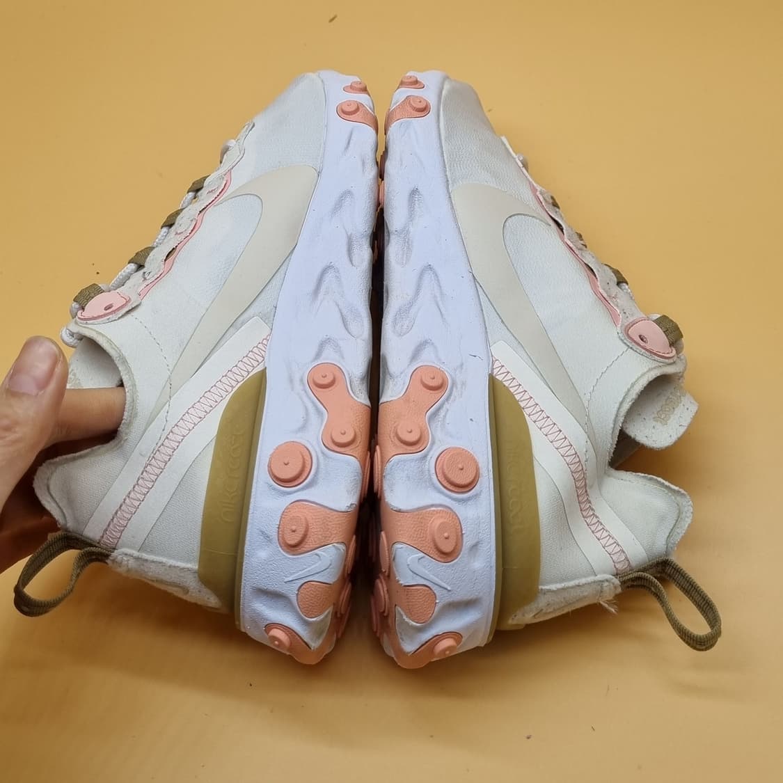 나이키 리액트 엘리먼트 55 운동화225. 상품이미지5