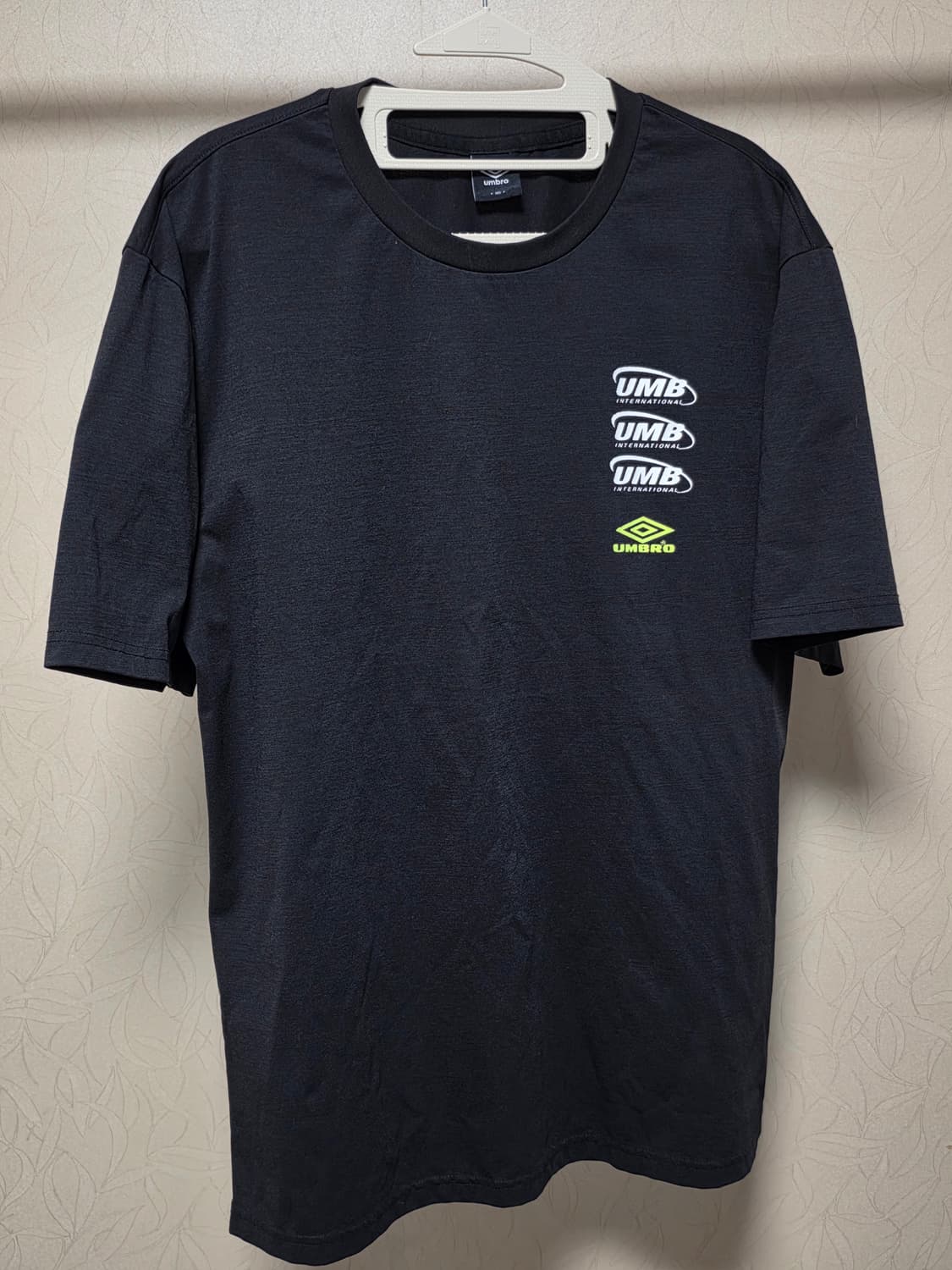 엄브로 반팔 105 상품이미지1