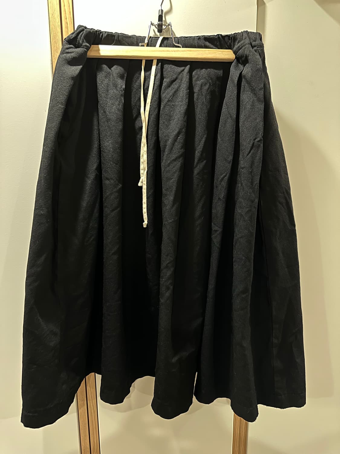 꼼데가르송 블랙 폴리 스커트 S 상품이미지1