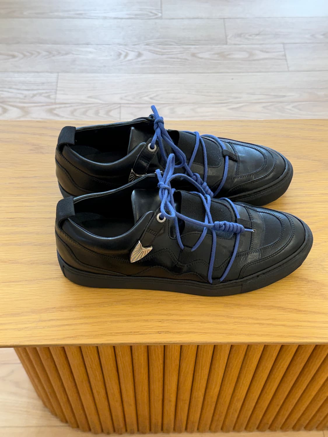 토가 비릴리스 string leather buckle sneakers 상품이미지4